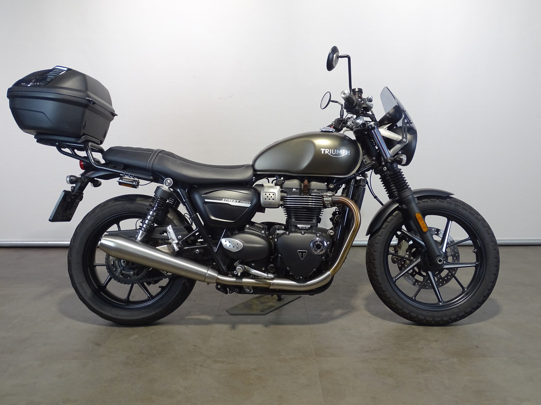 TRIUMPH STREET TWIN ABS