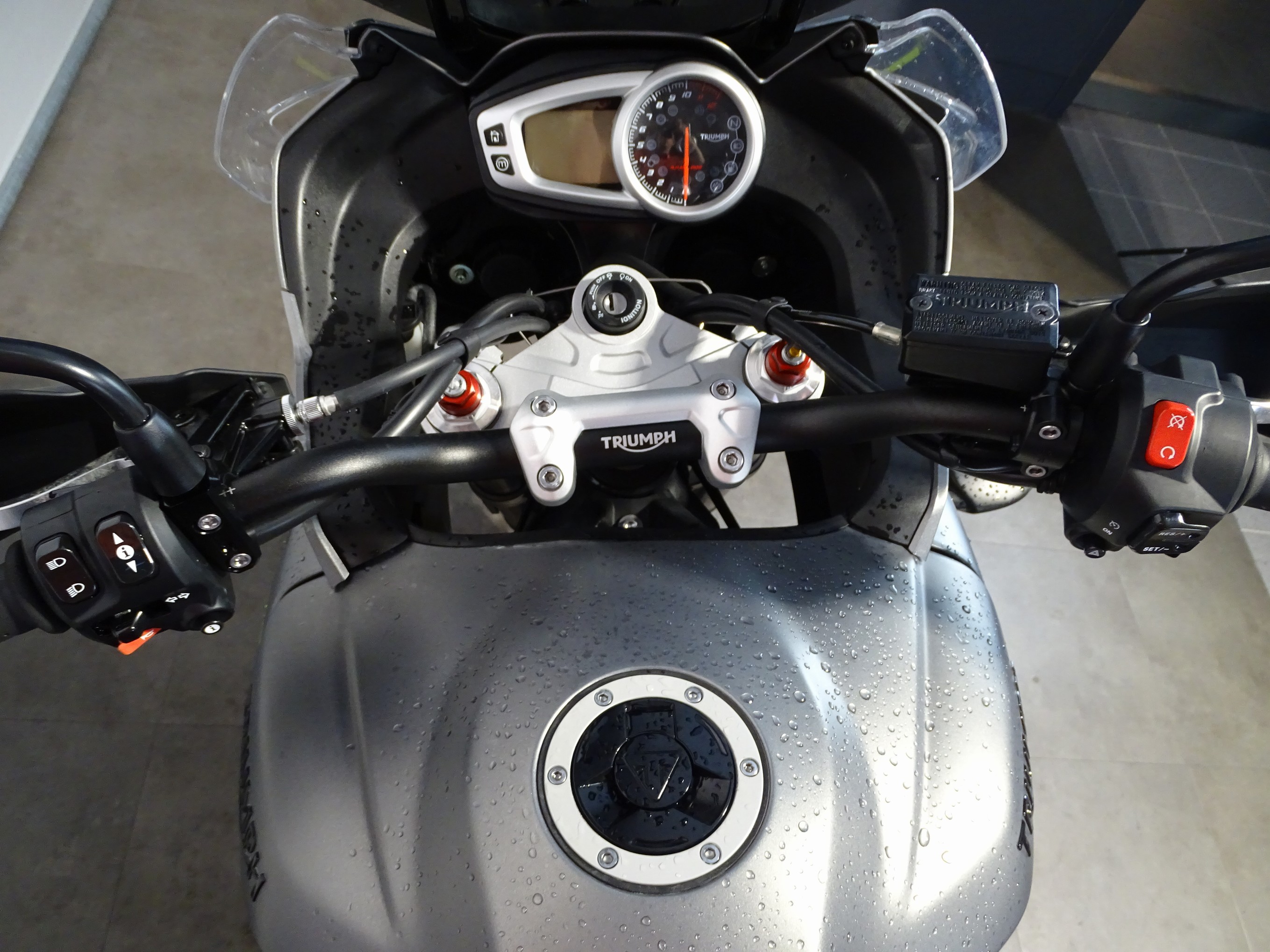 TRIUMPH TIGER 1050 ABS SPORT