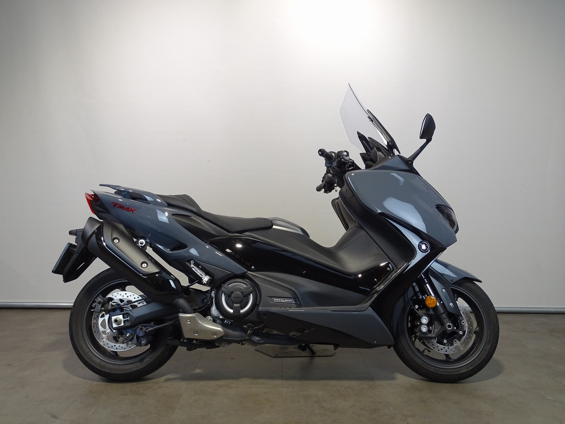 Review motor: YAMAHA T MAX - BikeNet