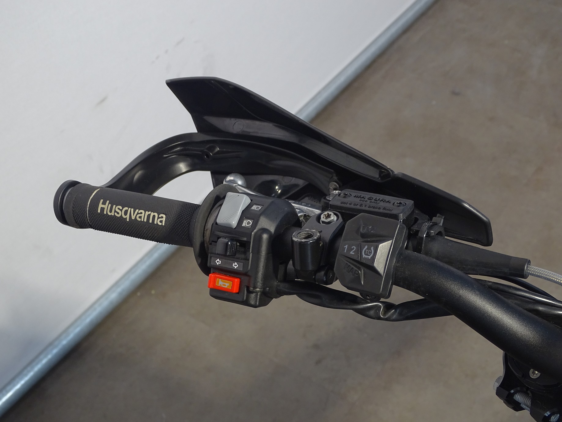 HUSQVARNA 701 SM