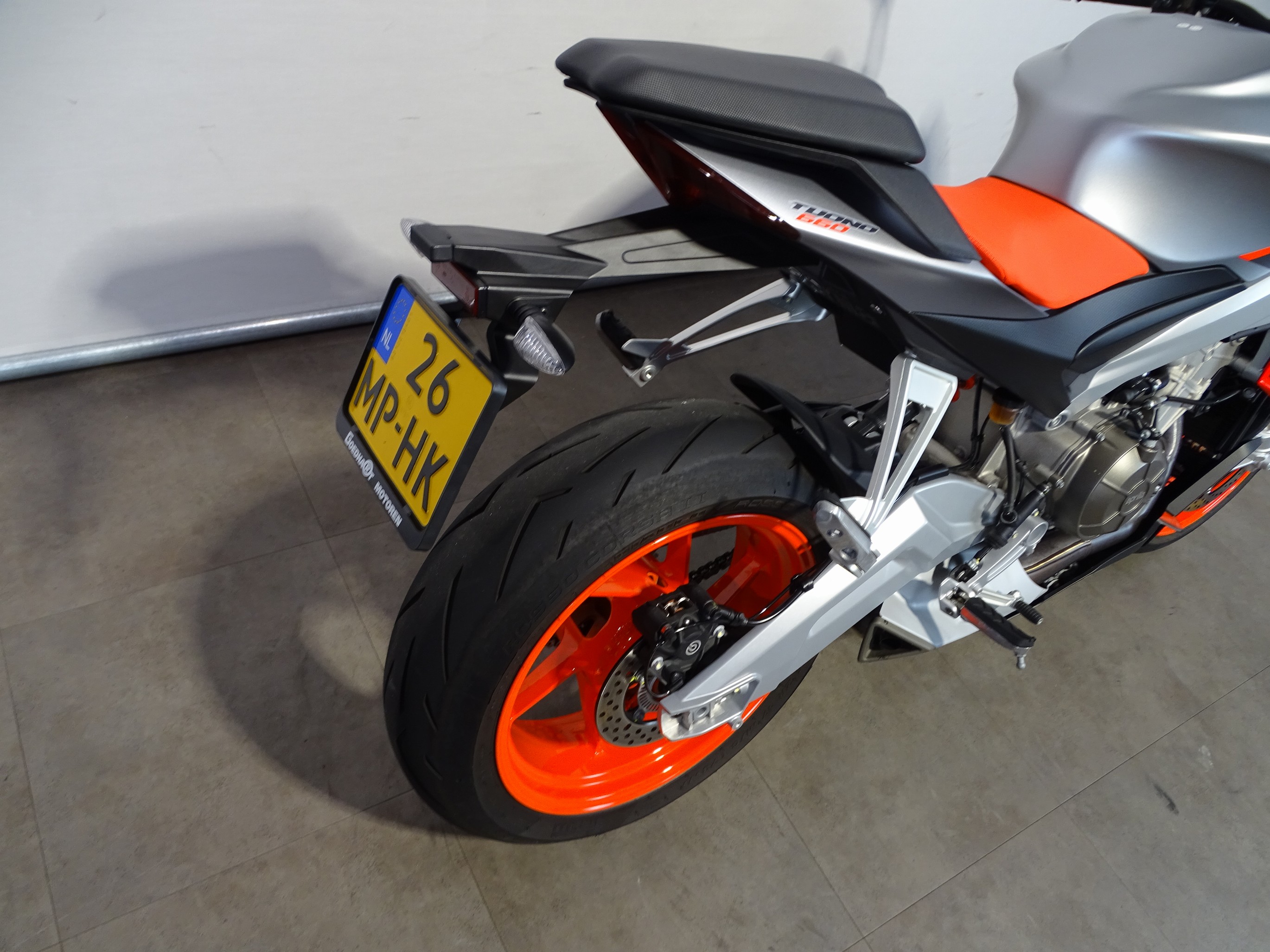 APRILIA TUONO 660