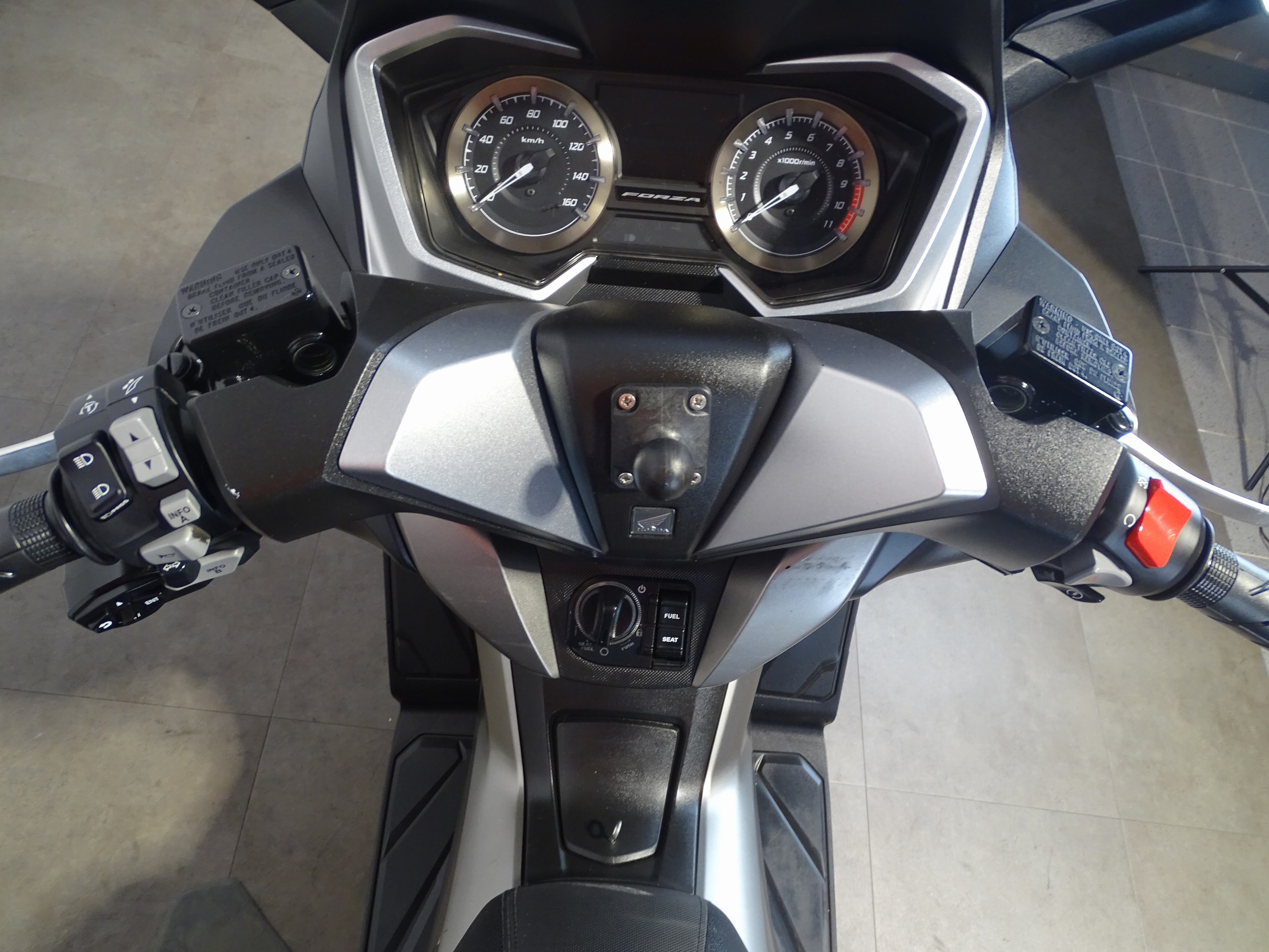HONDA NSS 350 FORZA