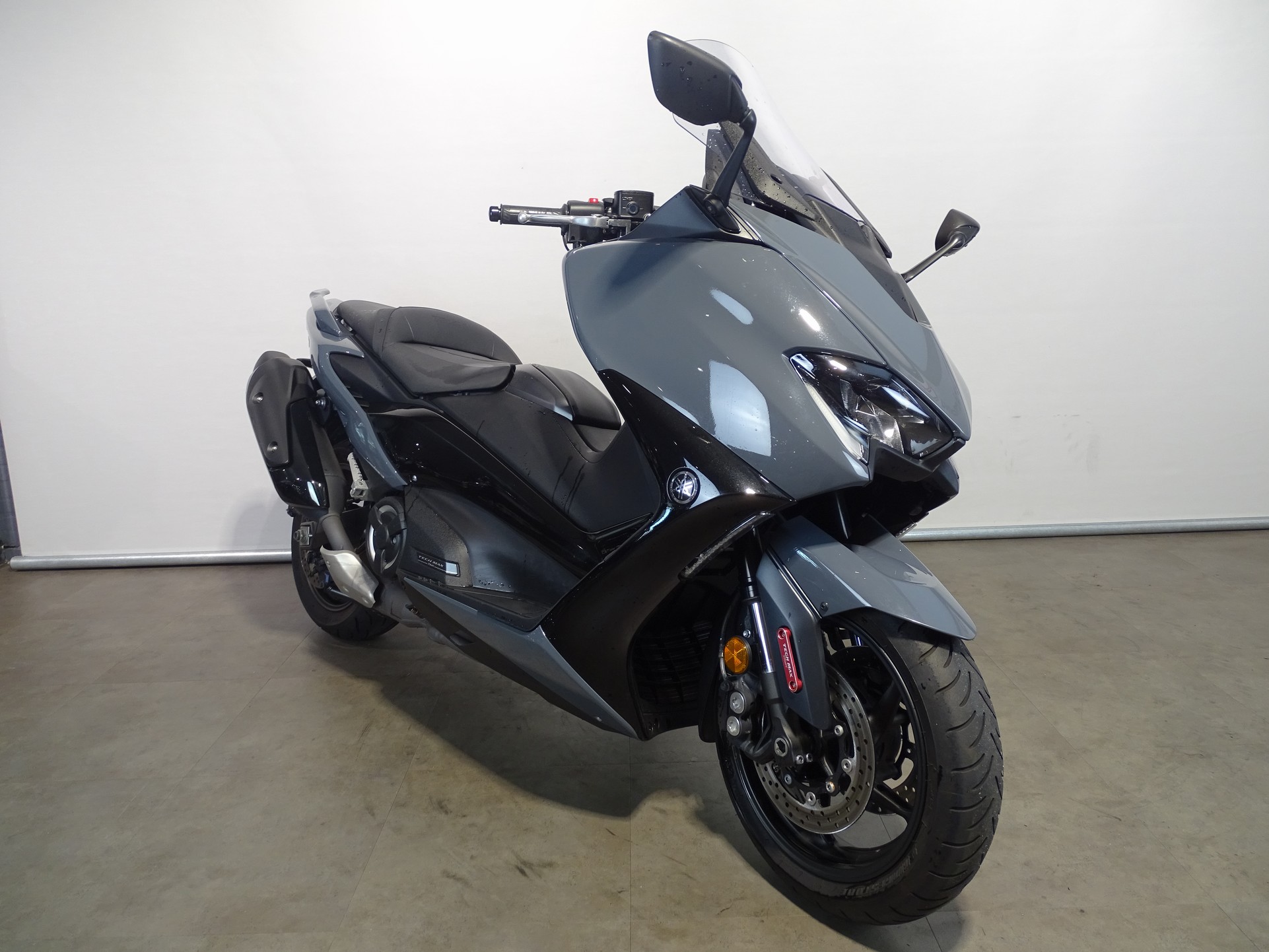 YAMAHA T-MAX TECH MAX