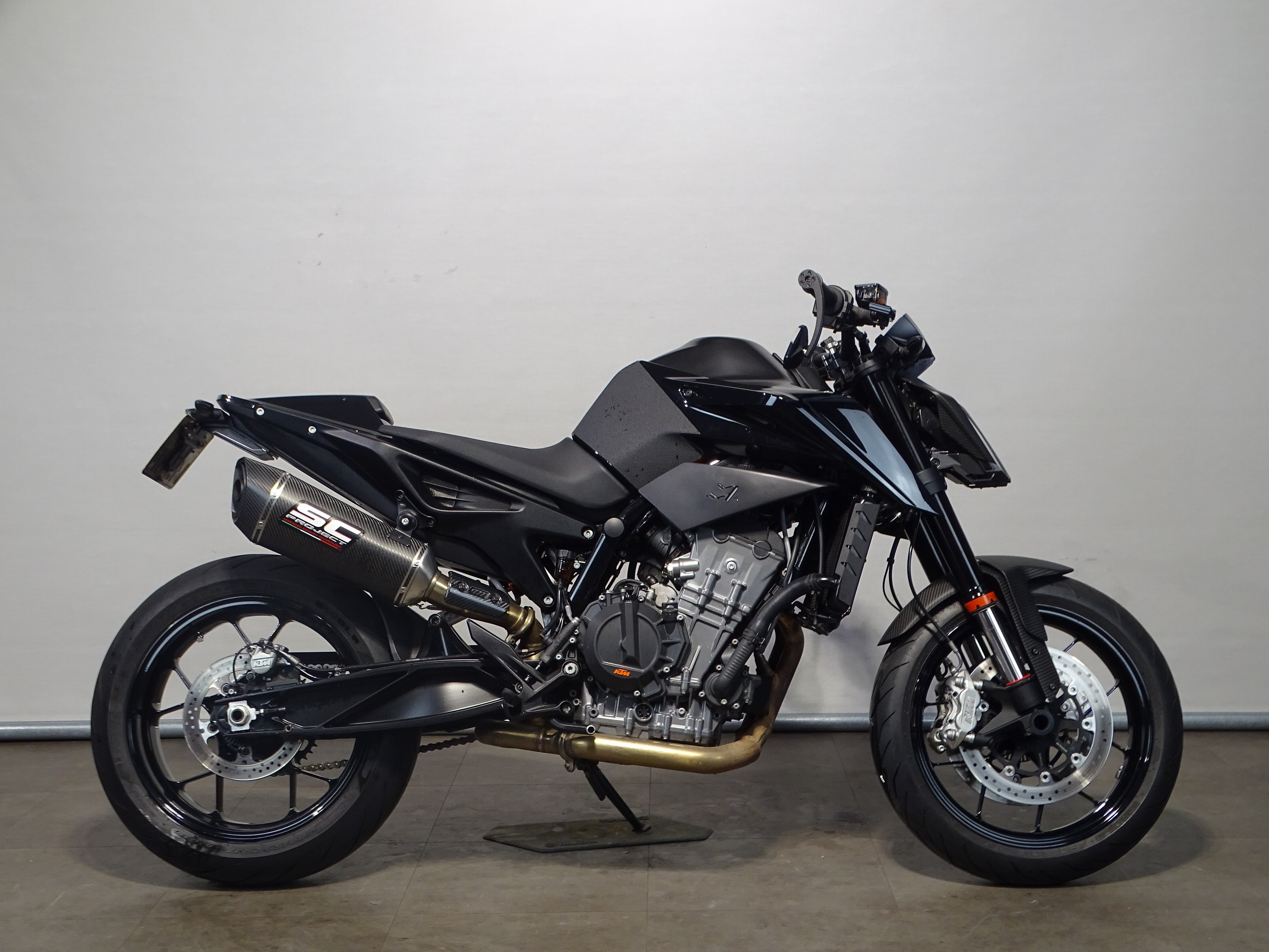 KTM 890 DUKE