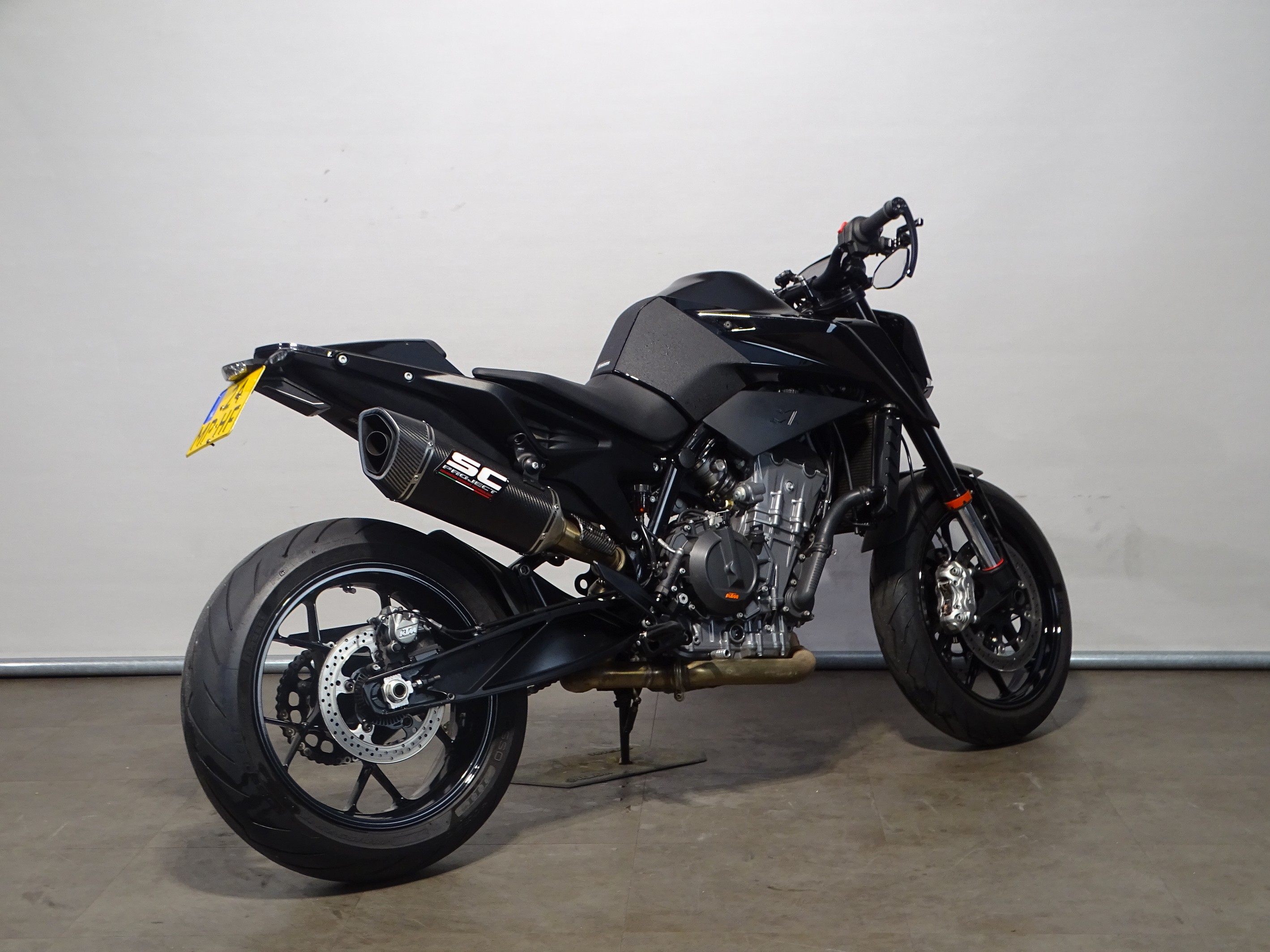 KTM 890 DUKE