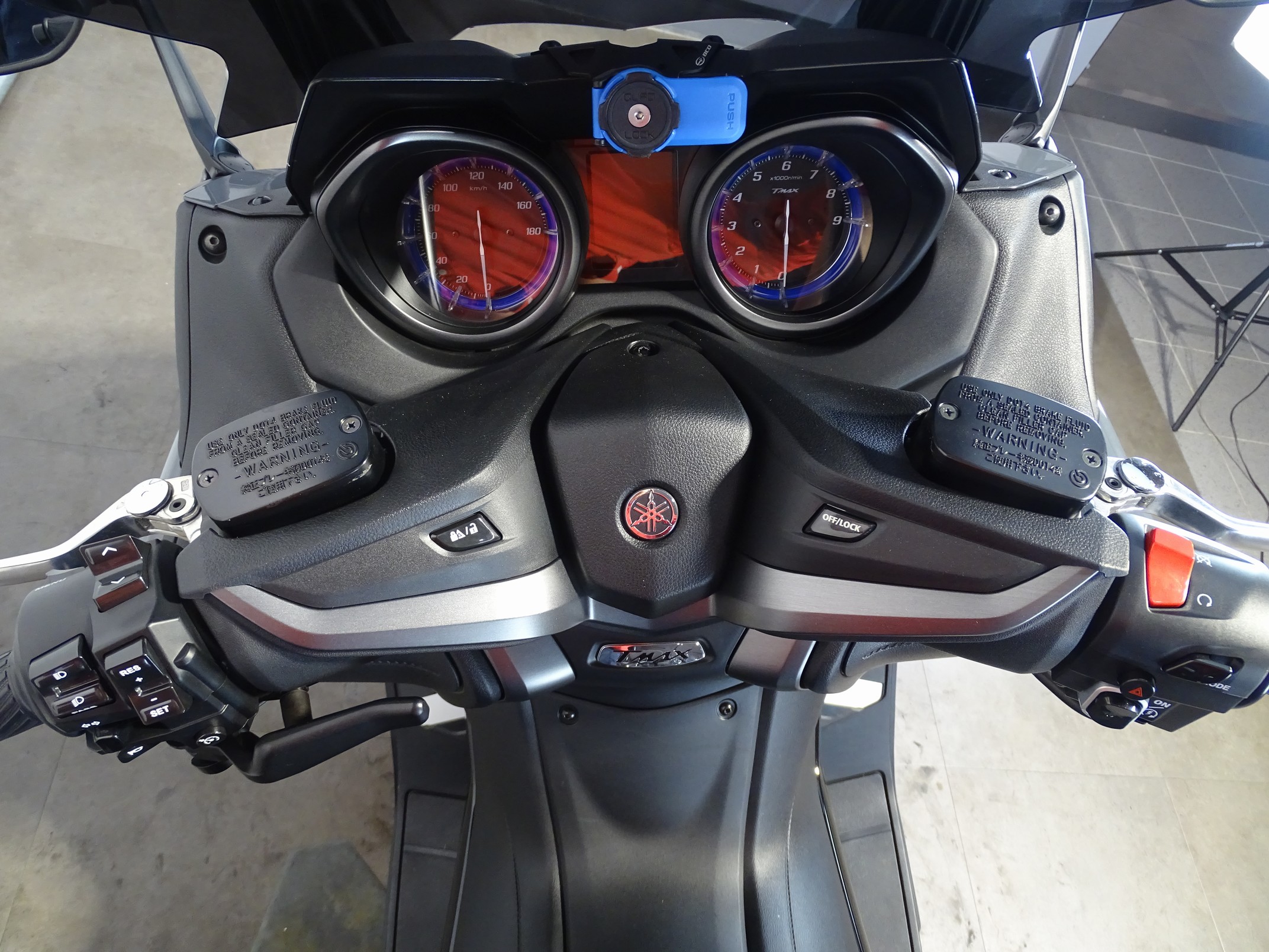 YAMAHA T-MAX TECH MAX