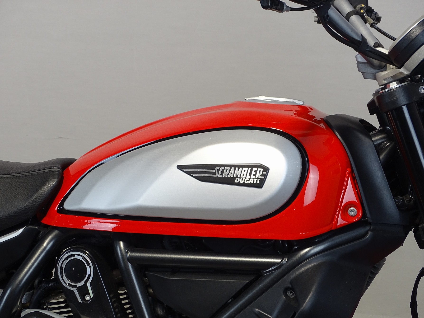 DUCATI SCRAMBLER ICON