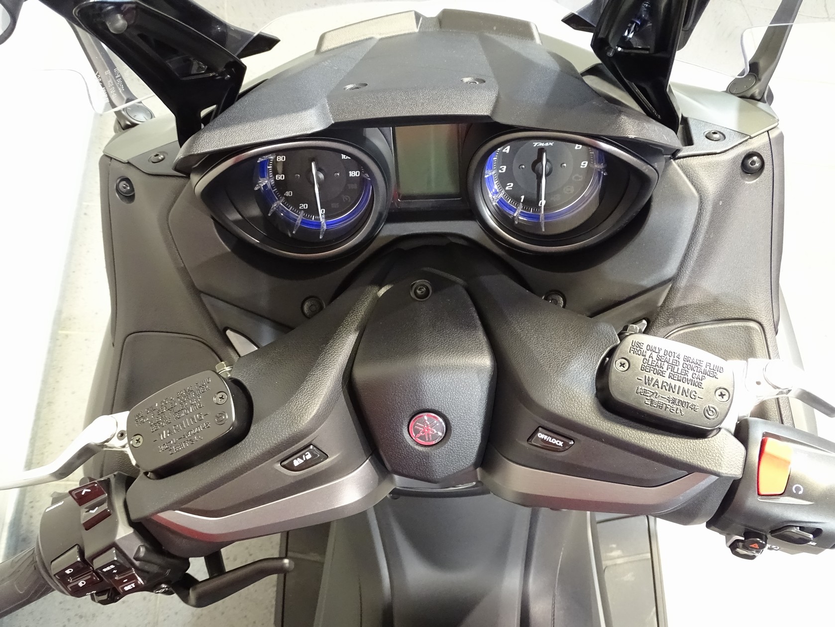 YAMAHA T-MAX TECH MAX