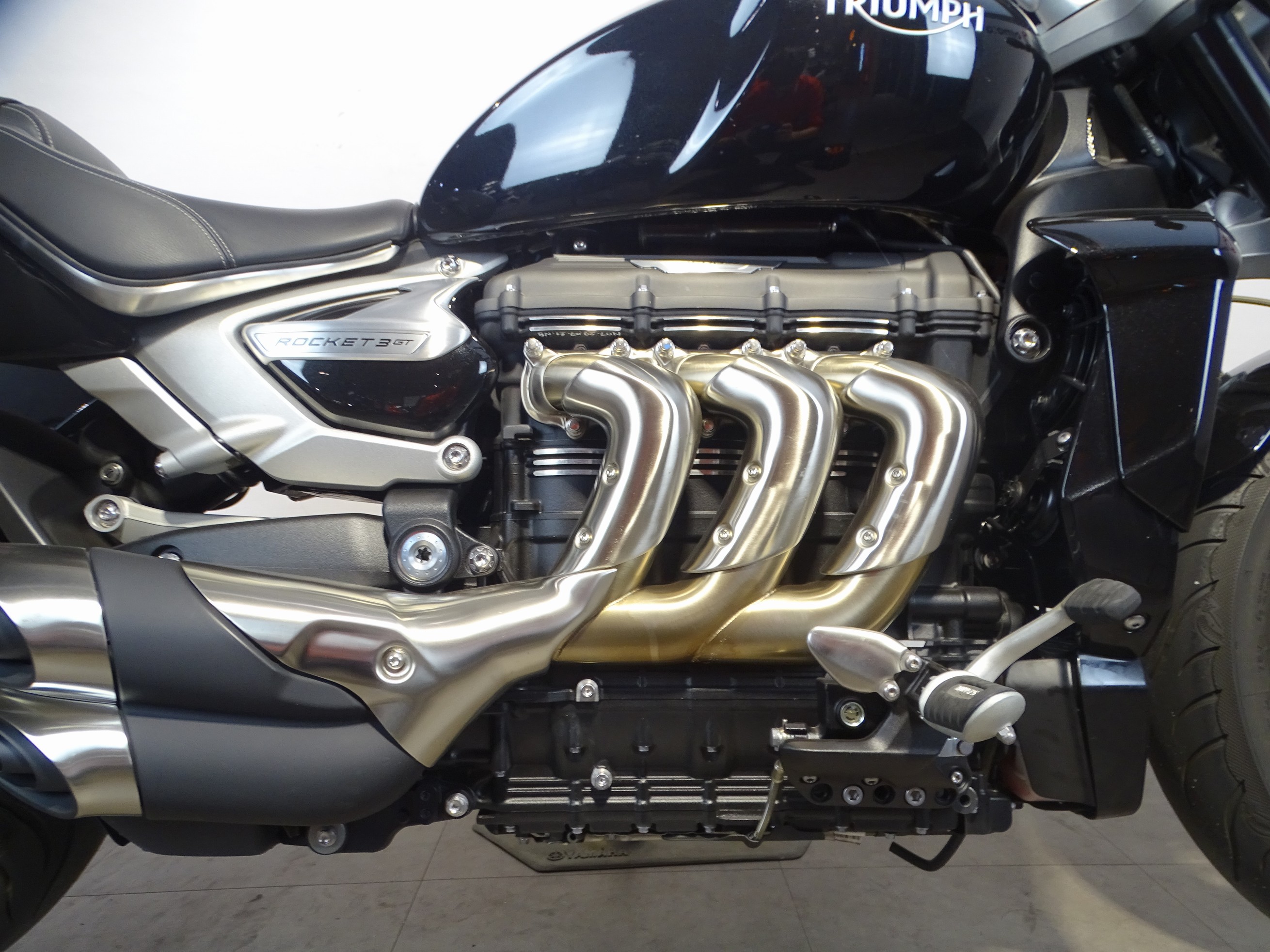 TRIUMPH ROCKET III GT