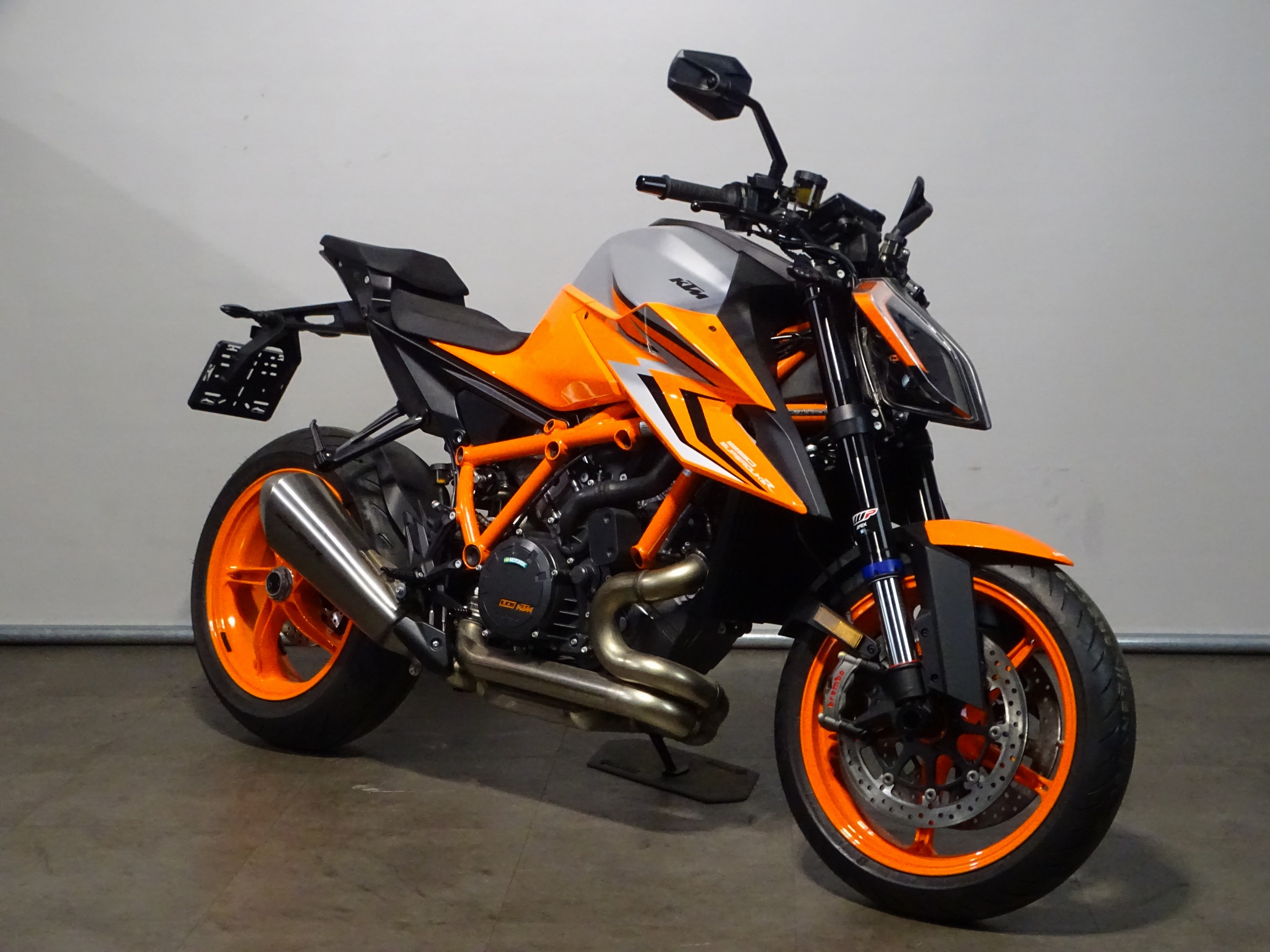 KTM 1290 SUPERDUKE R EVO