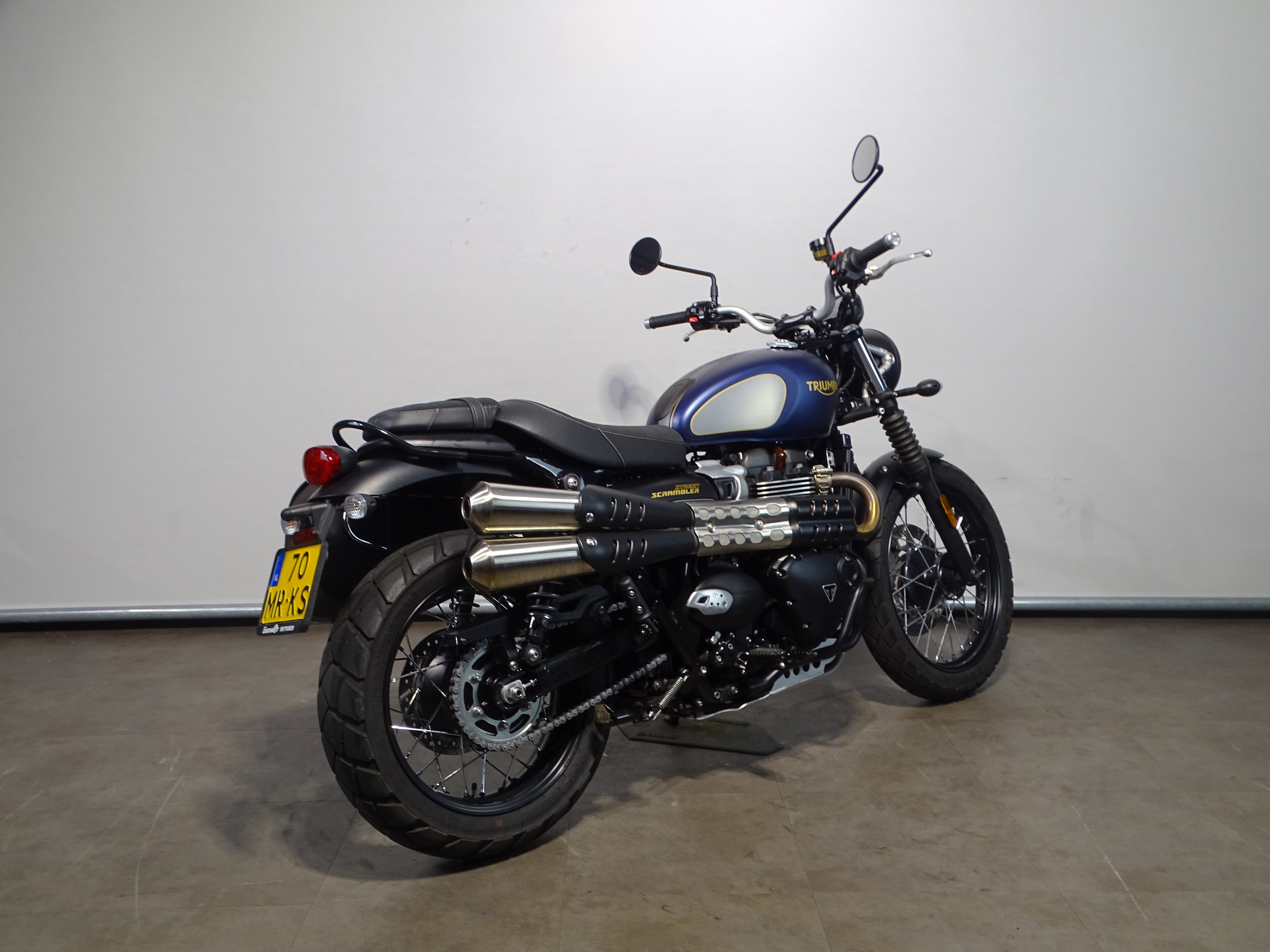 TRIUMPH STREET SCRAMBLER GOLD LINE