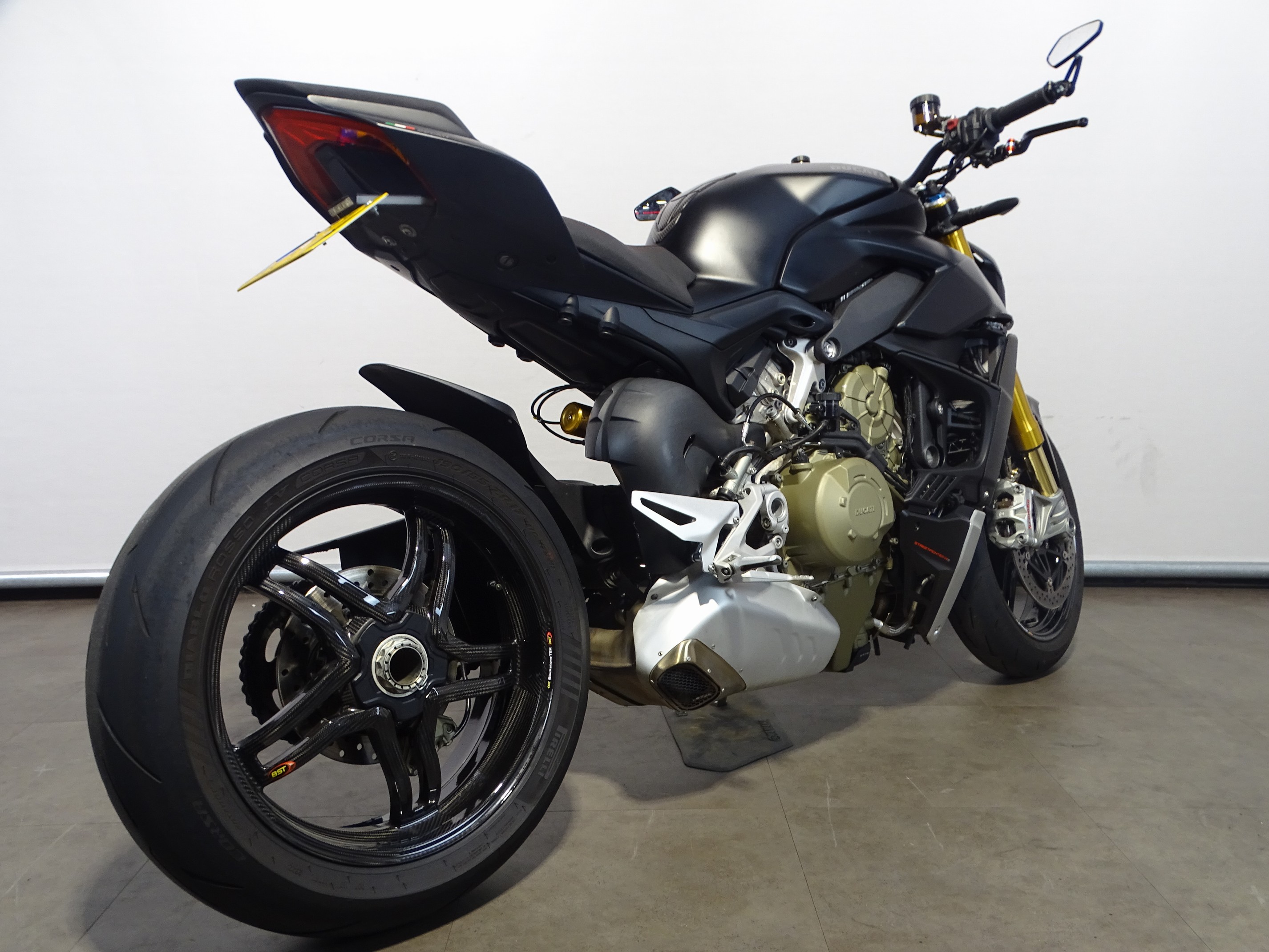 DUCATI STREETFIGHTER V4 S