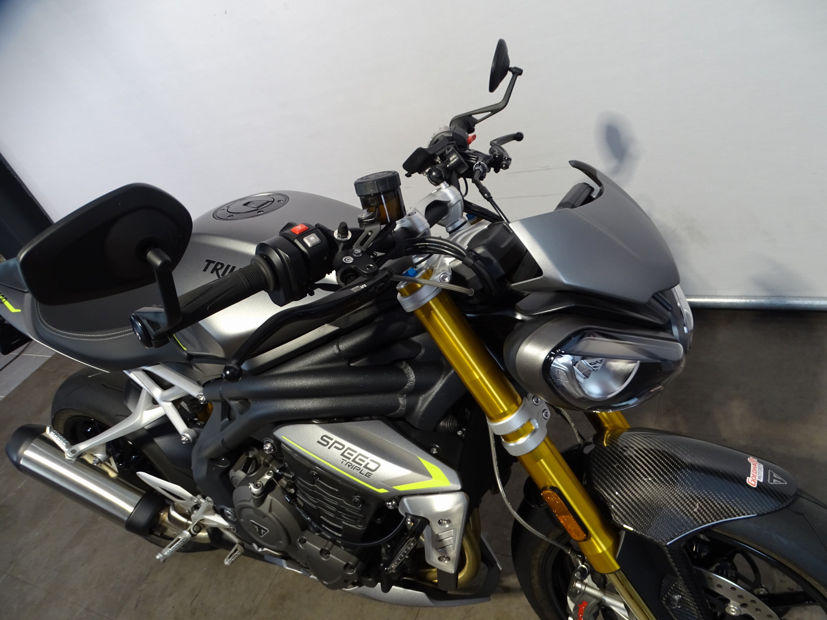 TRIUMPH SPEED TRIPLE 1200 RS
