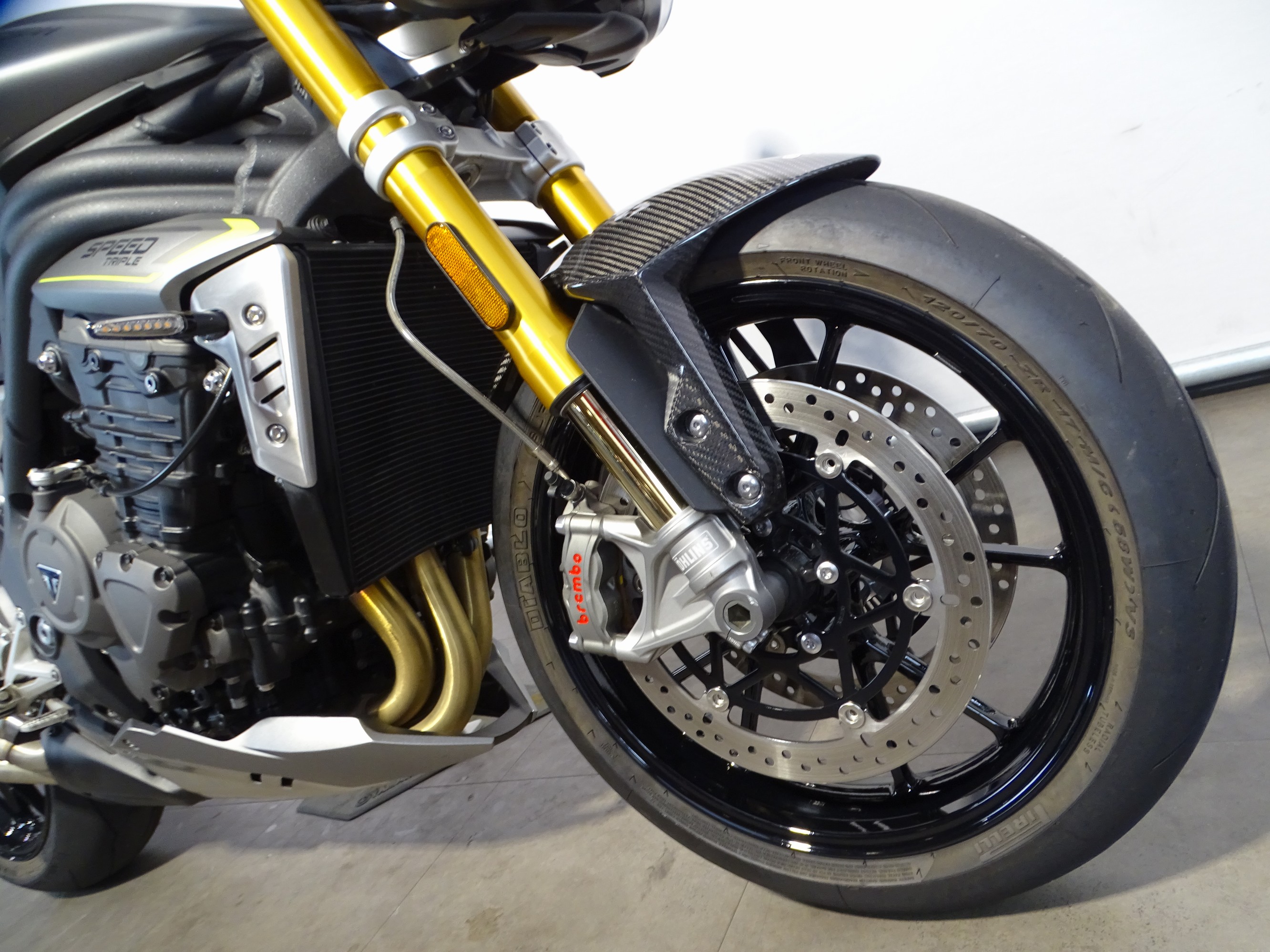 TRIUMPH SPEED TRIPLE 1200 RS