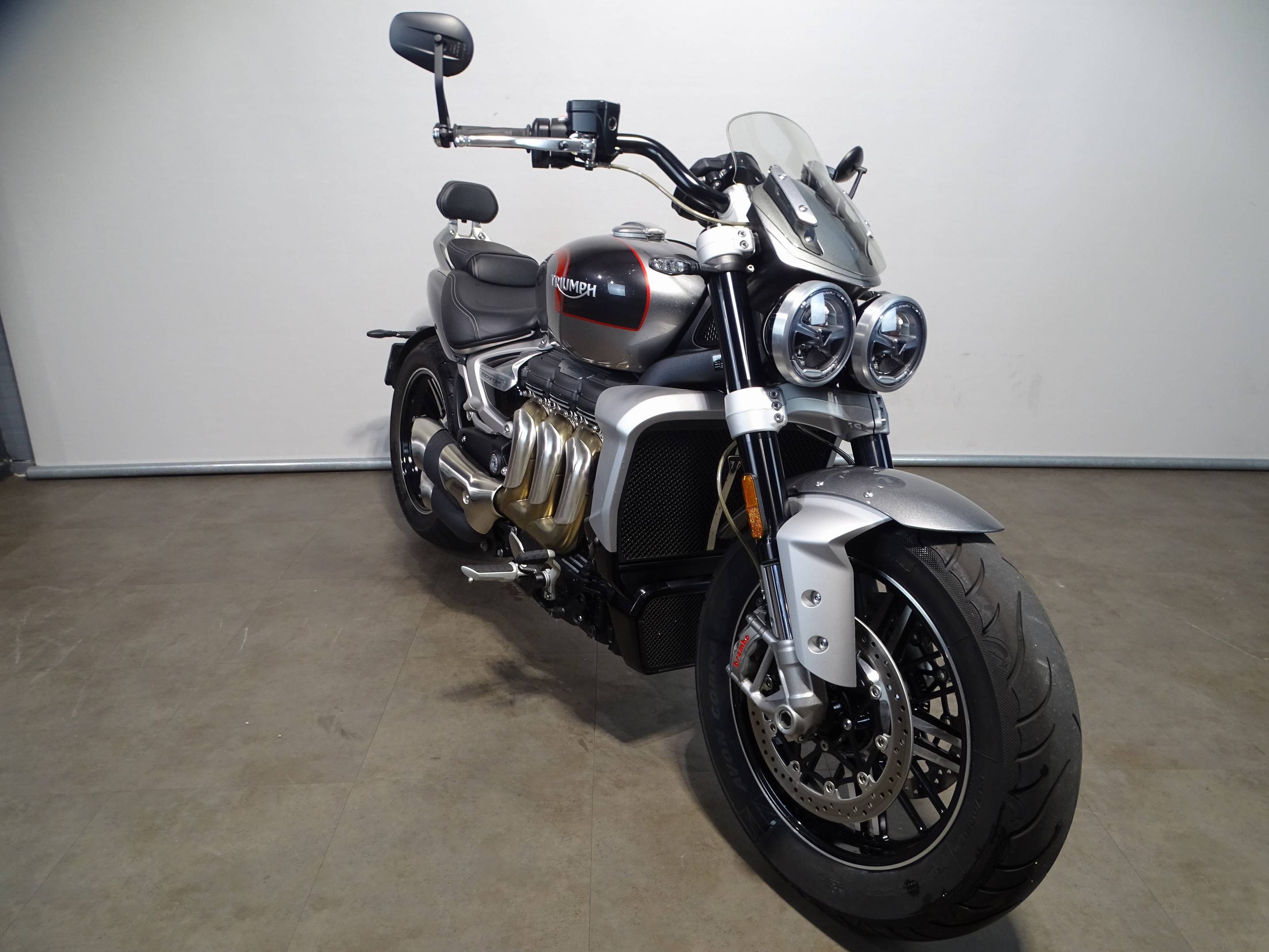 TRIUMPH ROCKET III GT