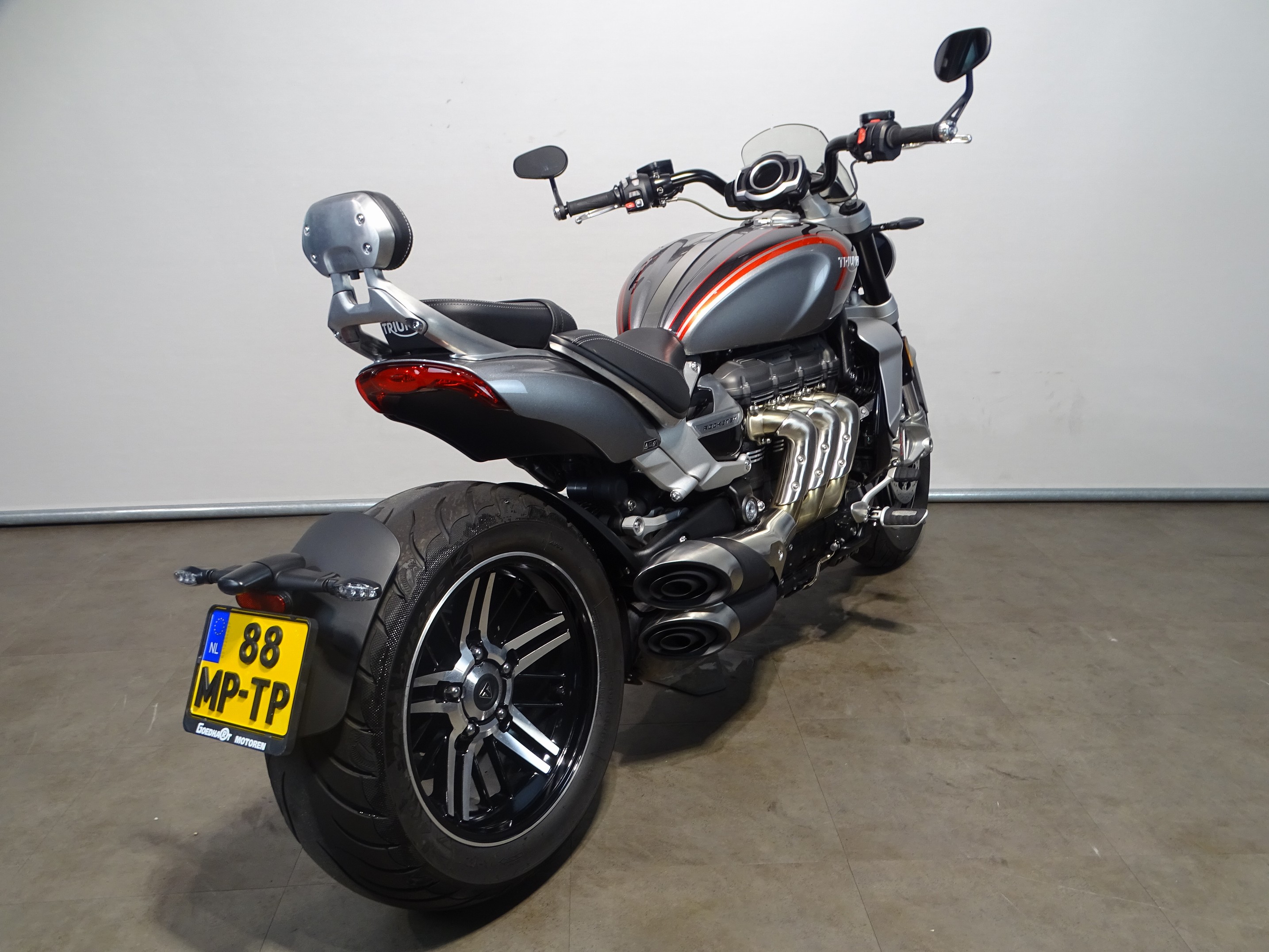 TRIUMPH ROCKET III GT
