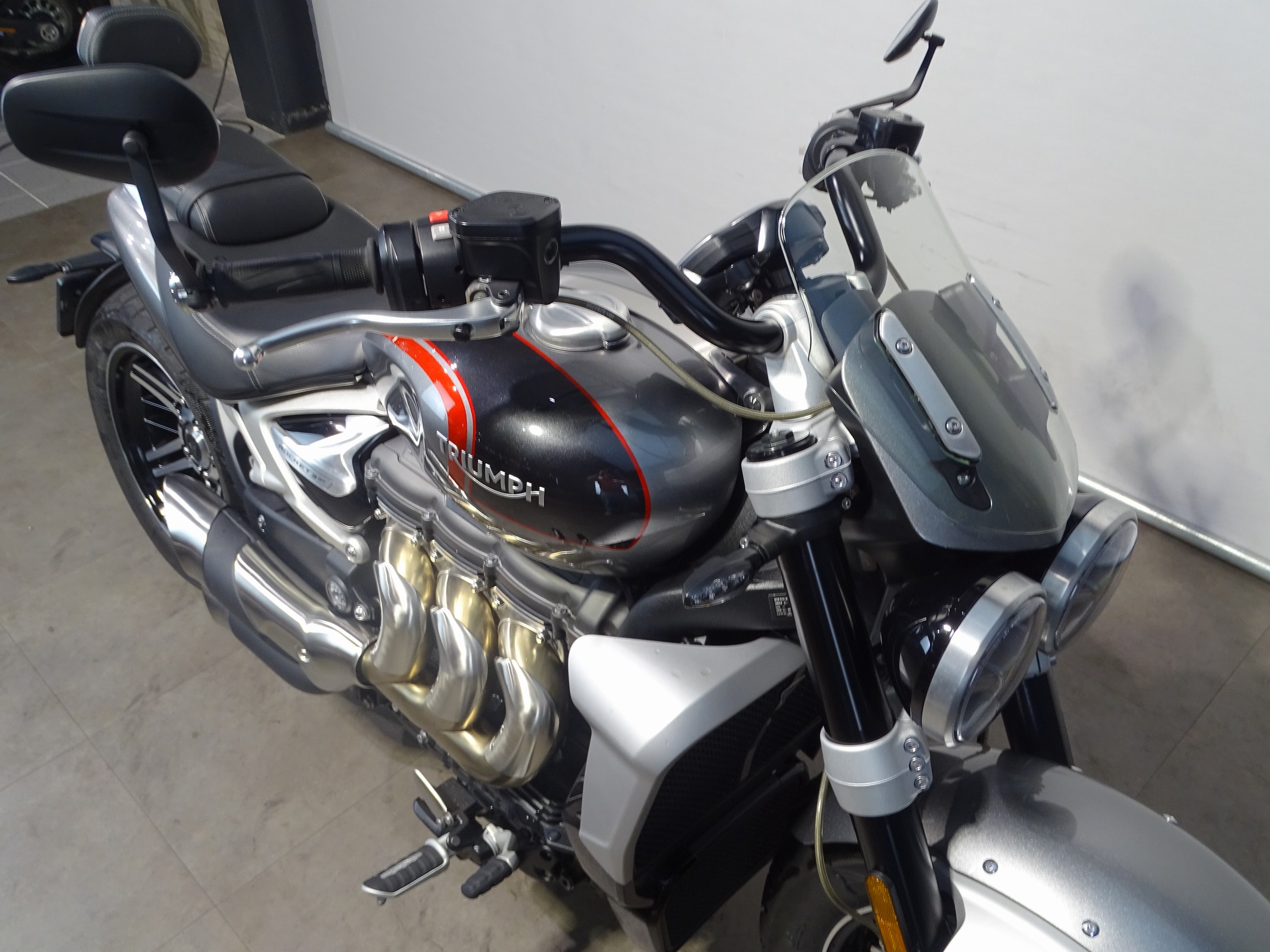 TRIUMPH ROCKET III GT