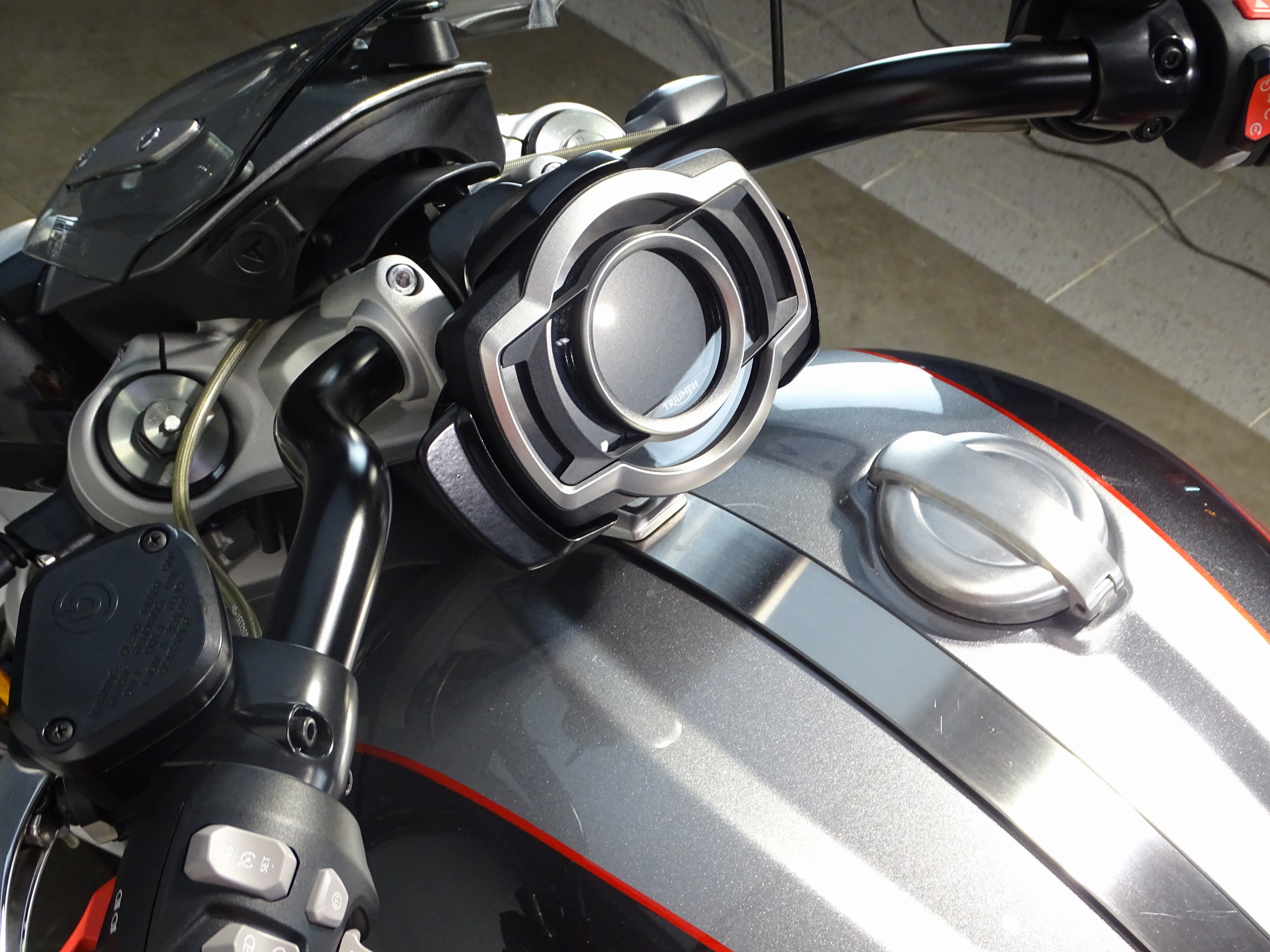 TRIUMPH ROCKET III GT