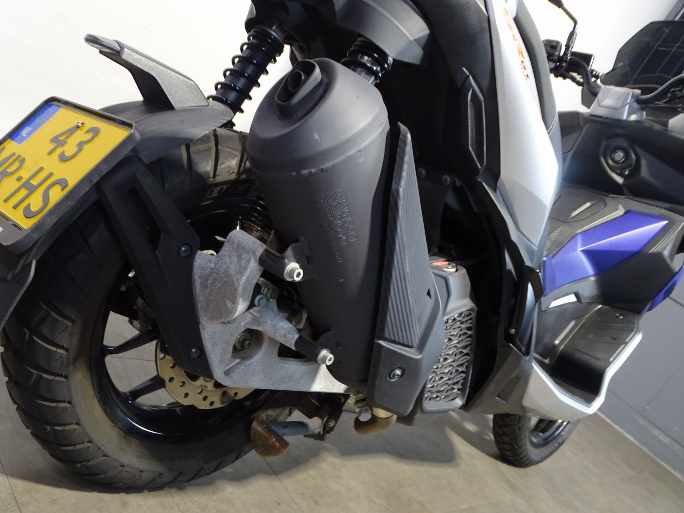 APRILIA SR GT 200
