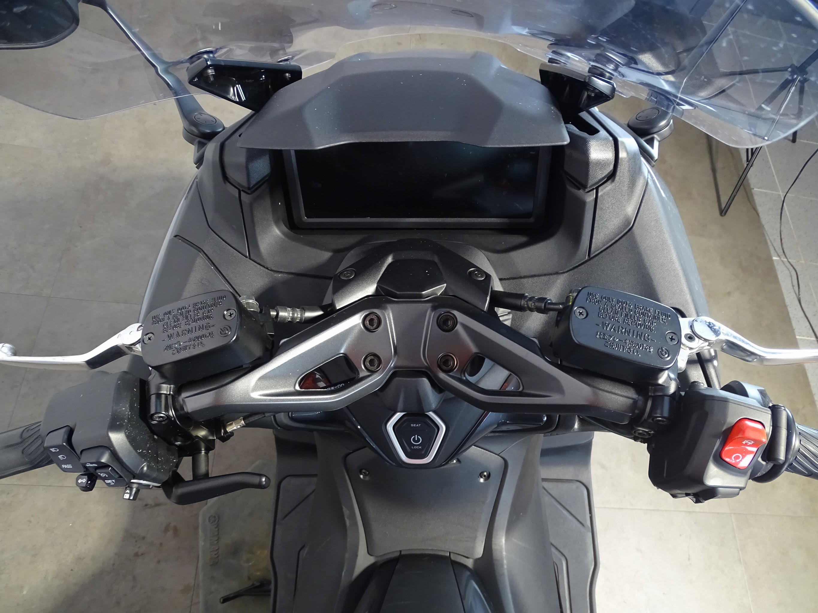 YAMAHA T-MAX TECH MAX