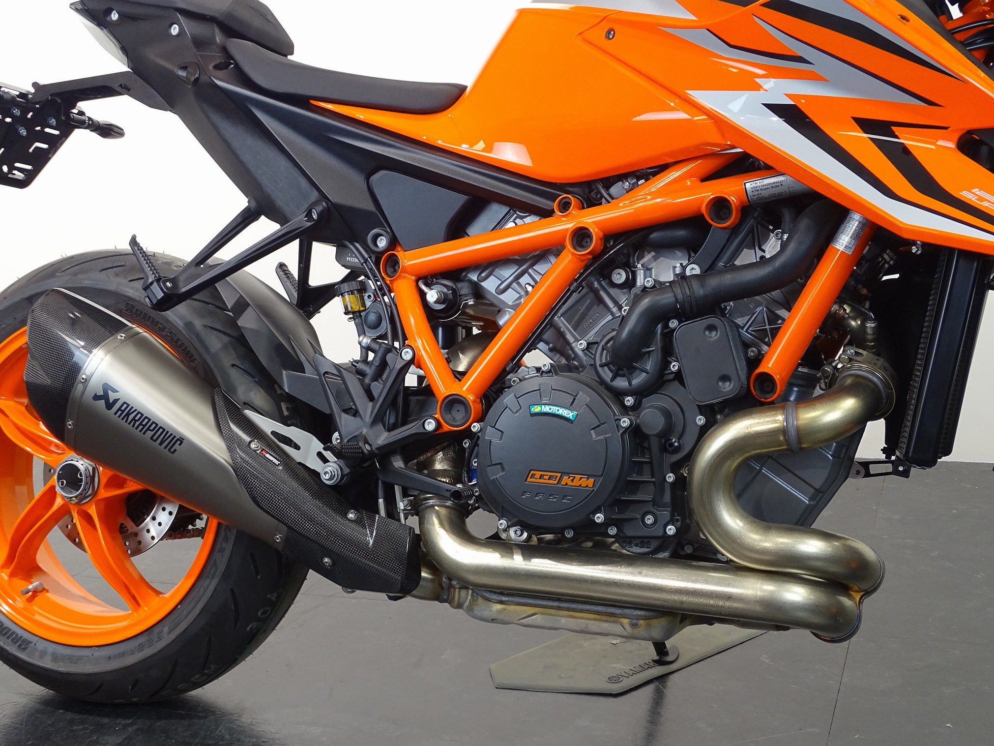 KTM 1290 SUPER DUKE R EVO