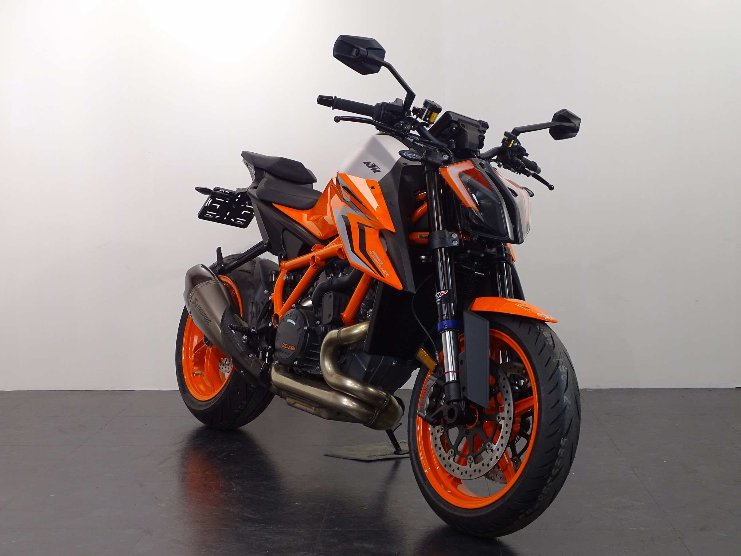 KTM 1290 SUPER DUKE R EVO