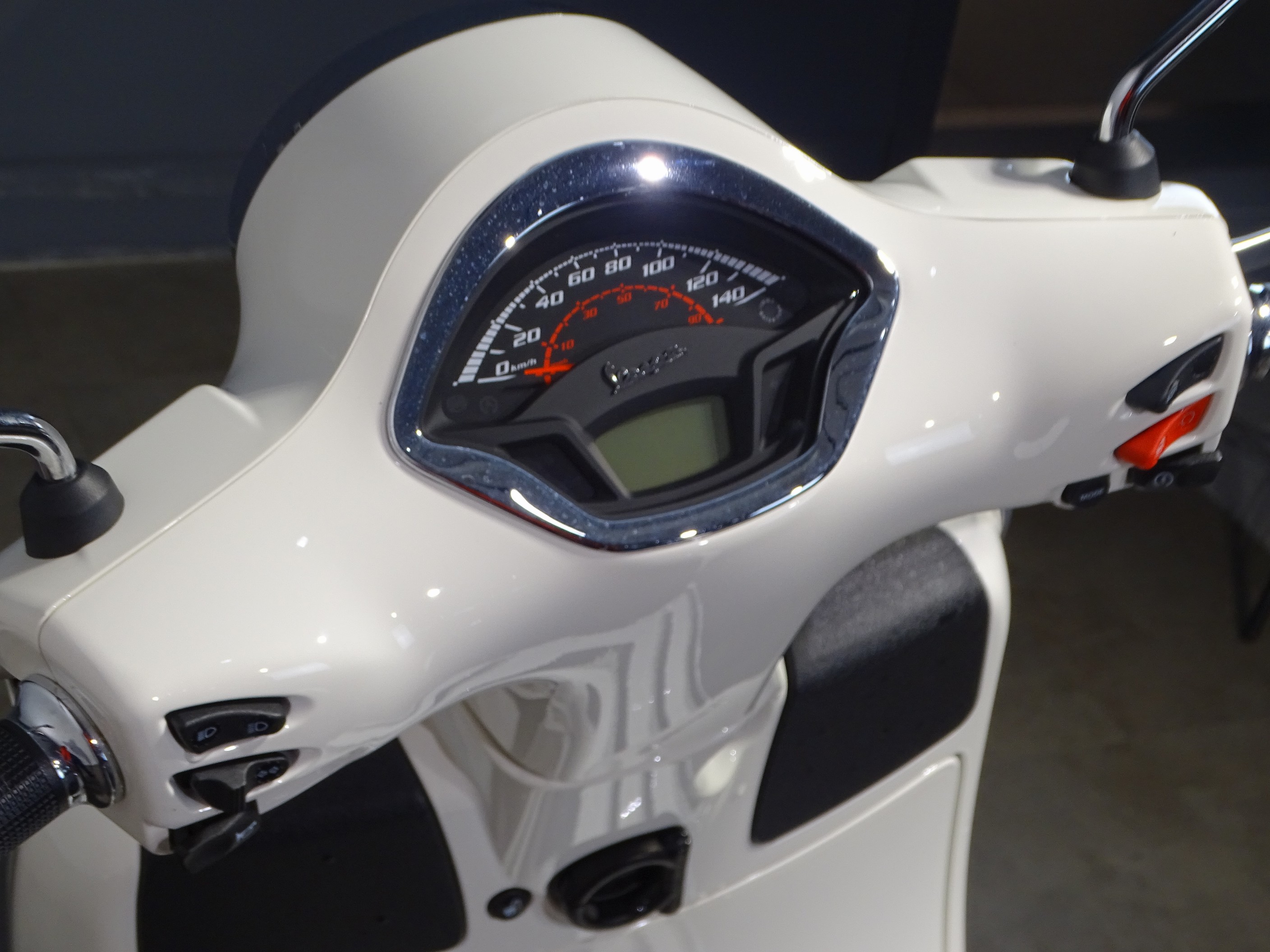 VESPA GTS 300 SUPERSPORT HPE