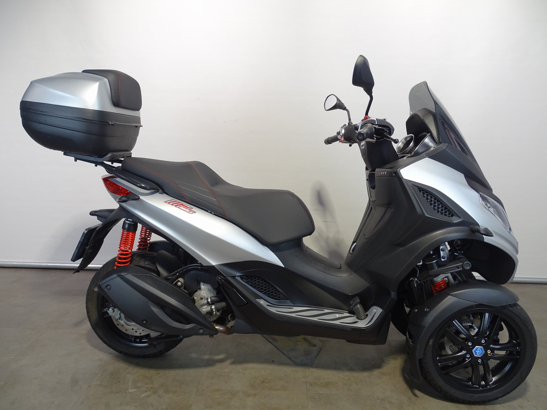 PIAGGIO MP3 300 SPORT HPE