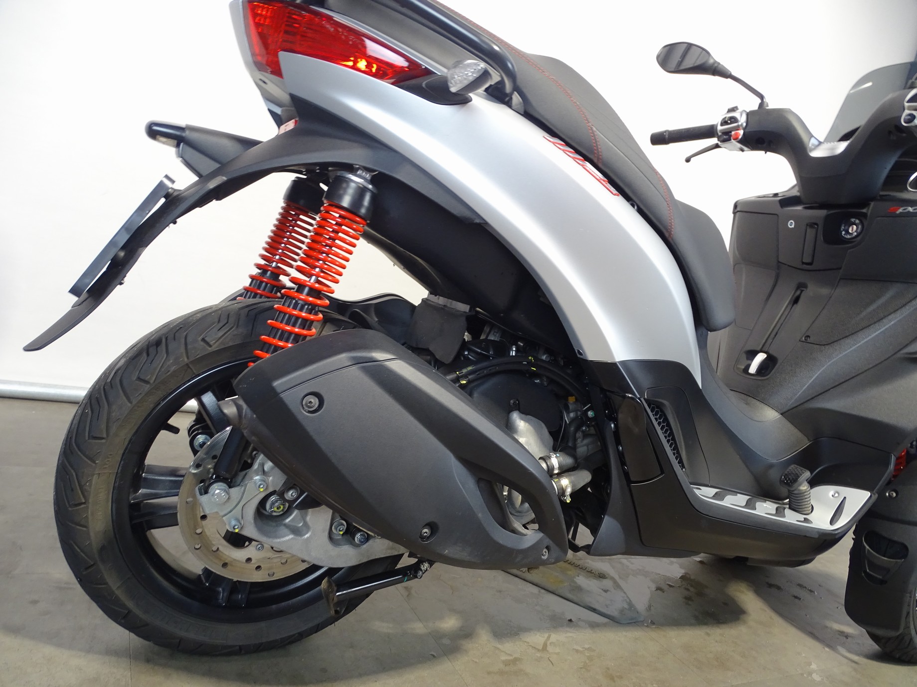 PIAGGIO MP3 300 SPORT HPE