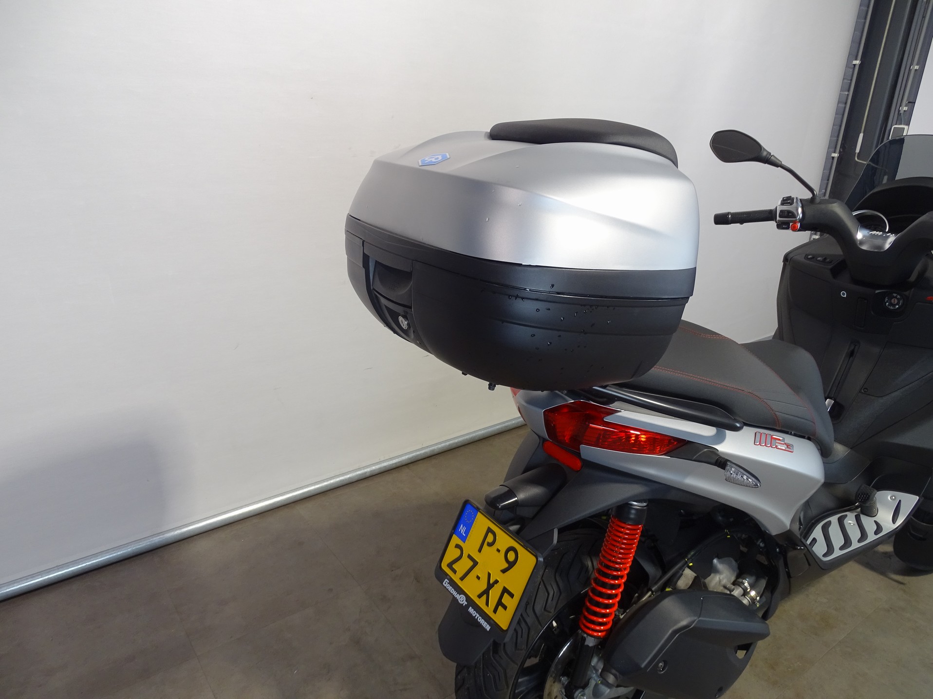 PIAGGIO MP3 300 SPORT HPE