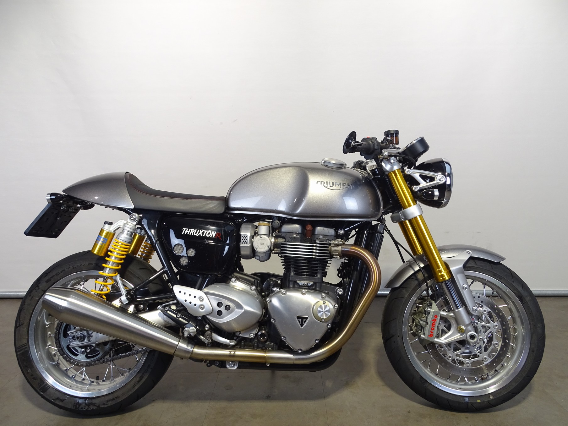 TRIUMPH THRUXTON 1200 R