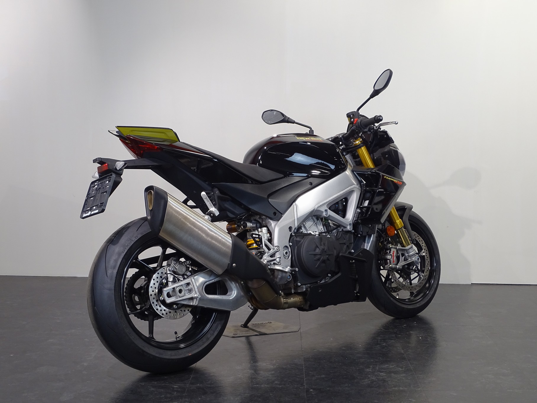 APRILIA TUONO V4 1100 FACTORY