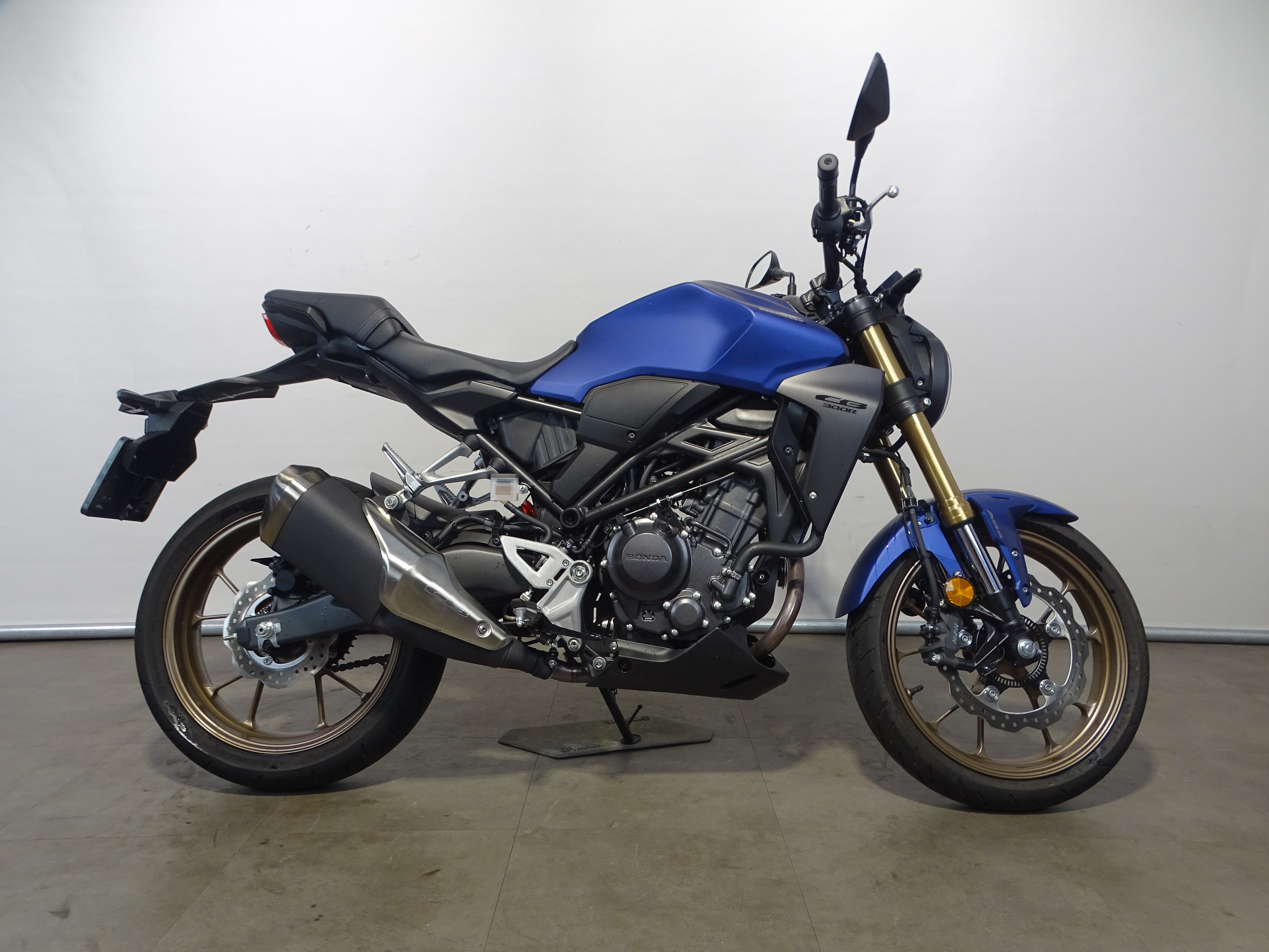 HONDA CB 300 R