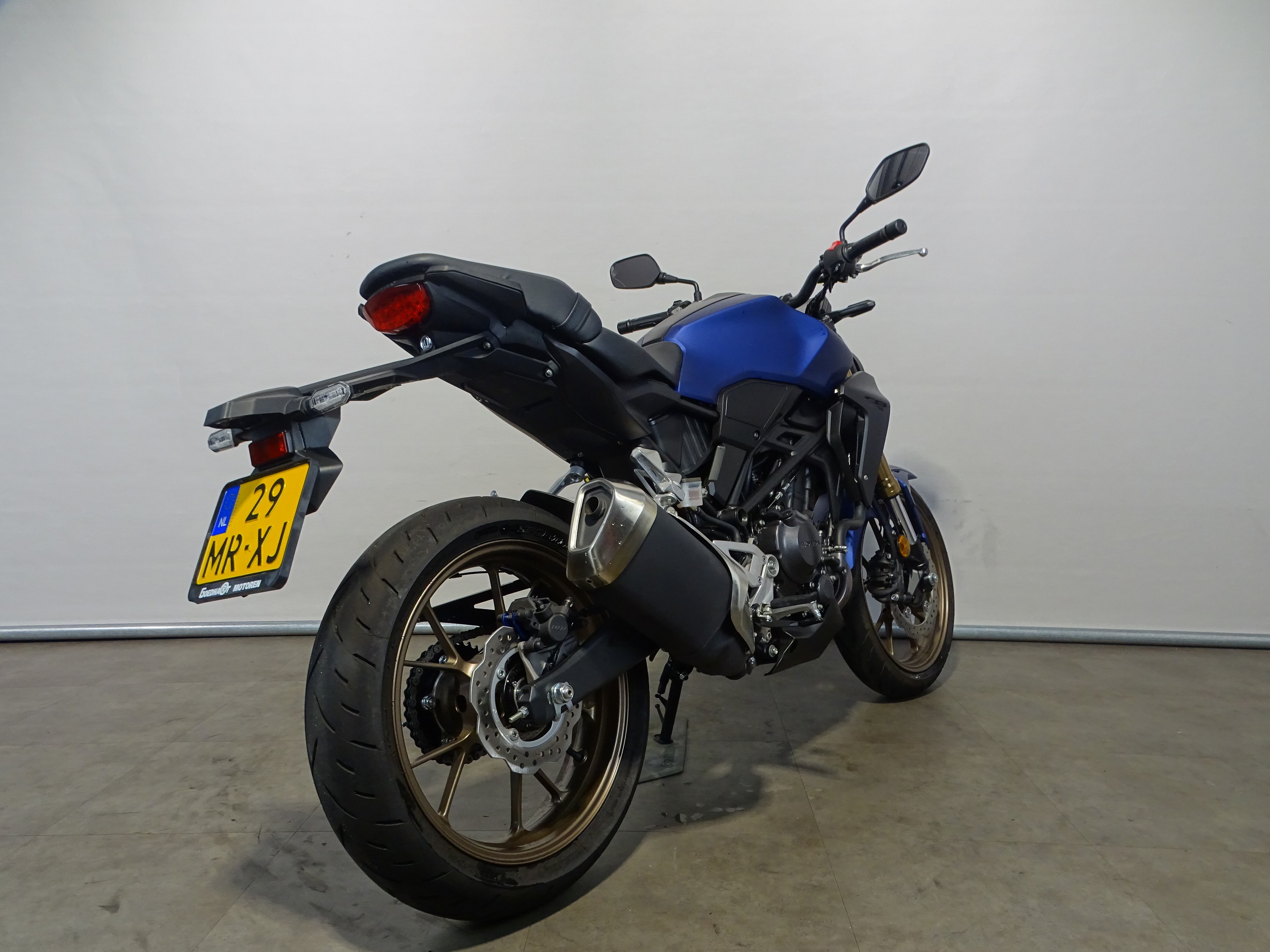 HONDA CB 300 R