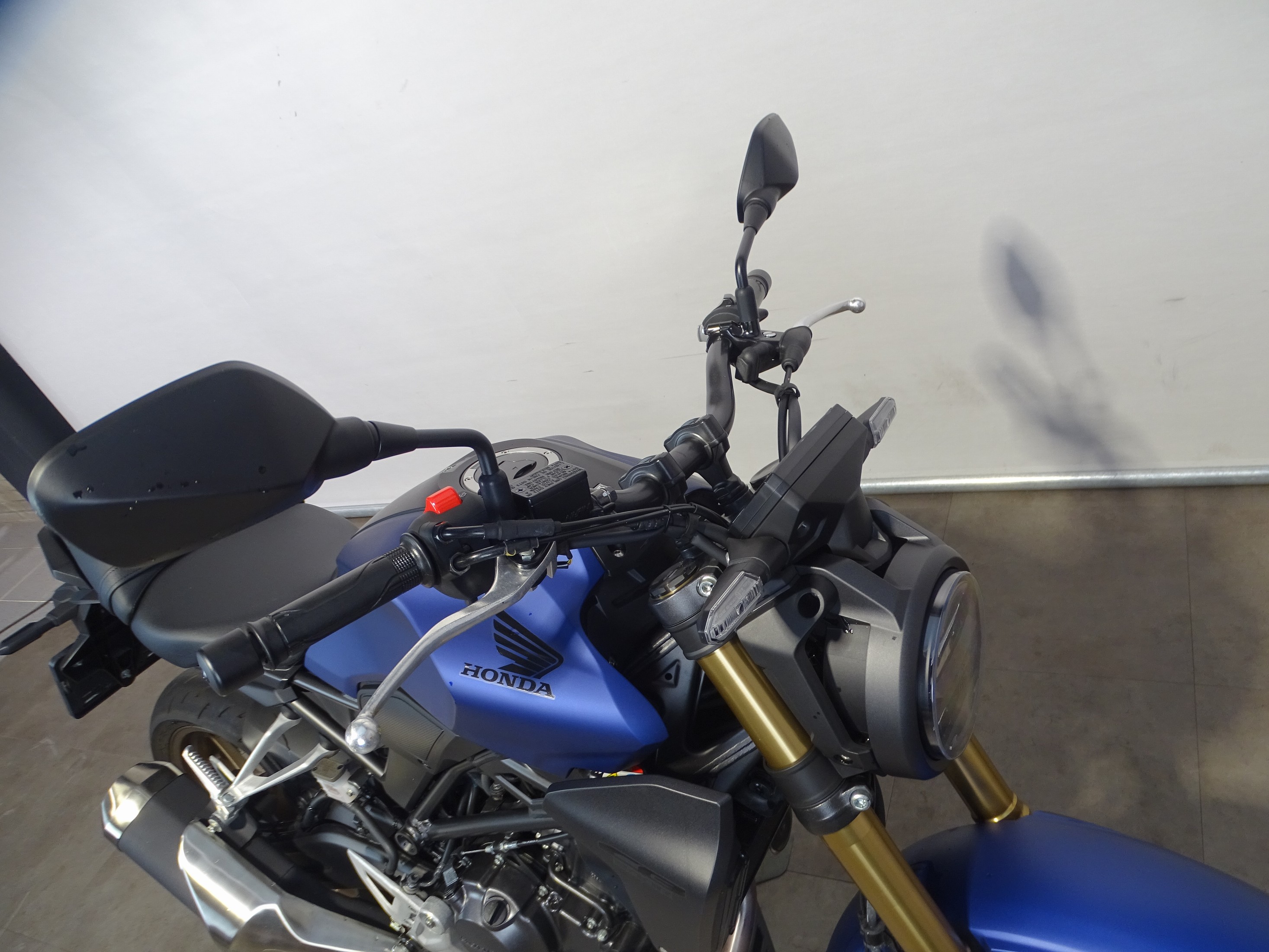 HONDA CB 300 R