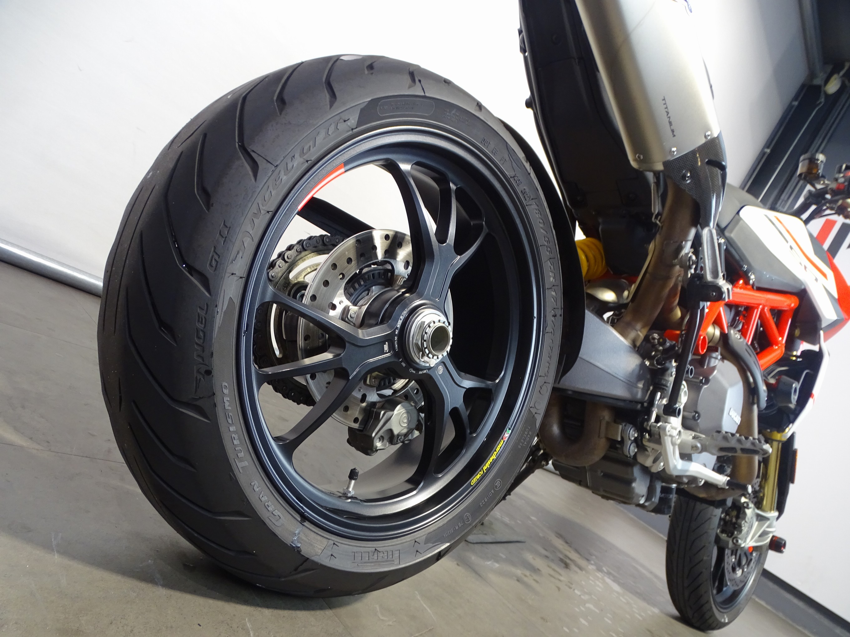 DUCATI HYPERMOTARD 950 SP