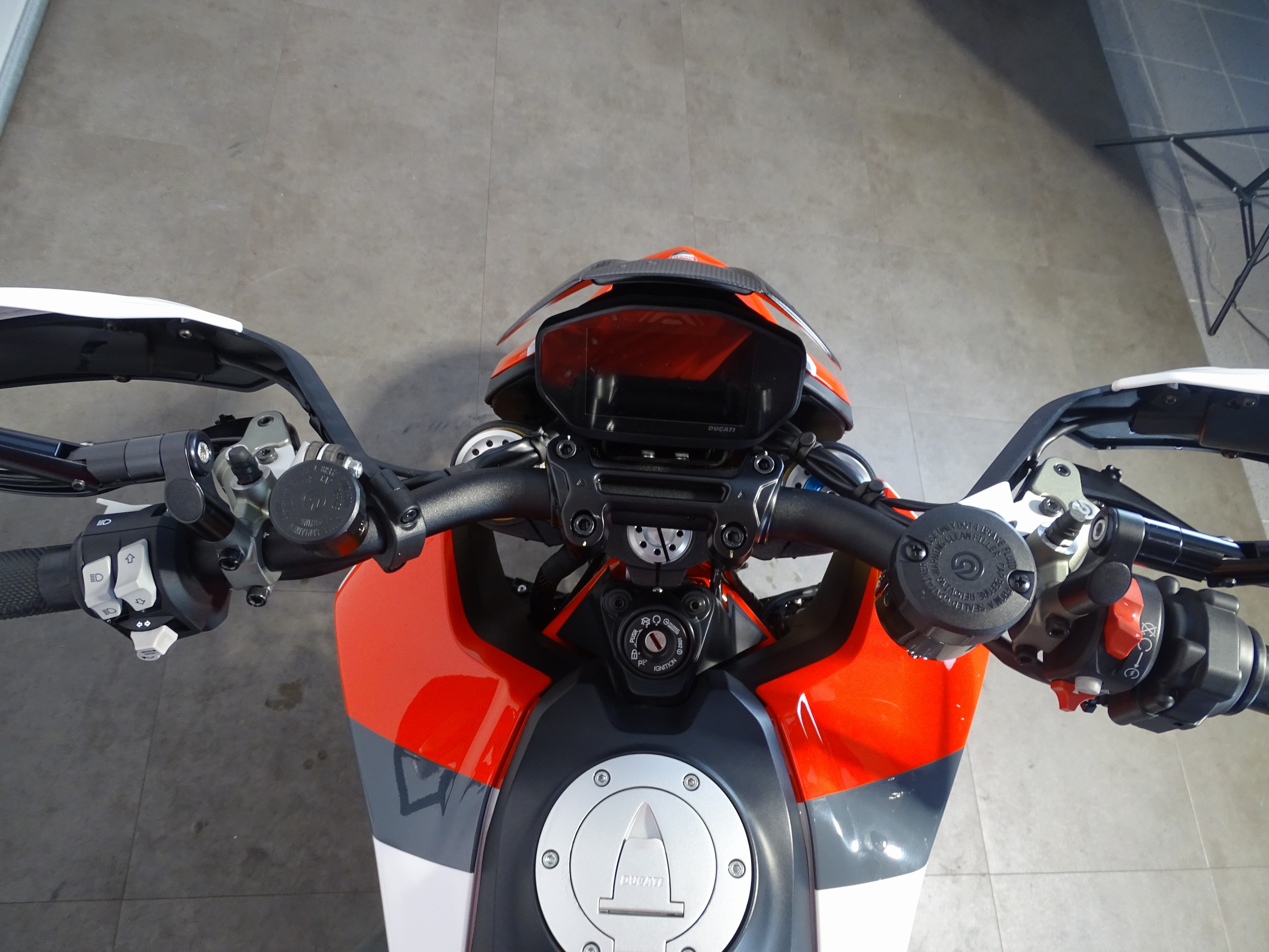DUCATI HYPERMOTARD 950 SP