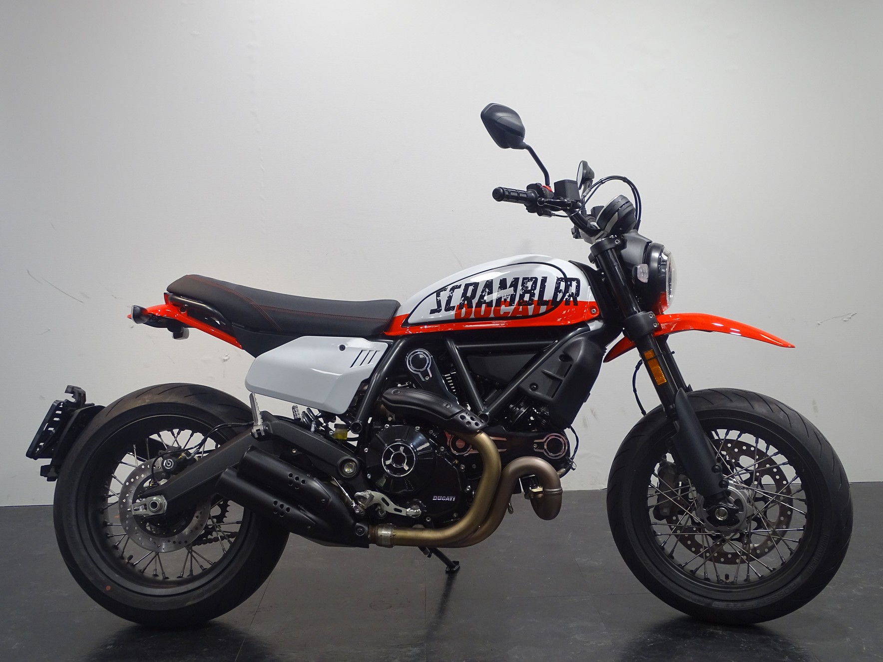 DUCATI SCRAMBLER URBAN MOTARD