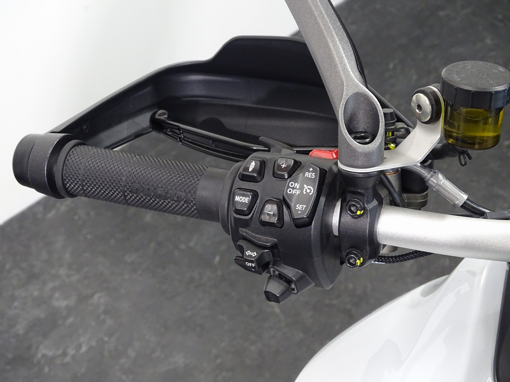 DUCATI MULTISTRADA V4 S RADAR