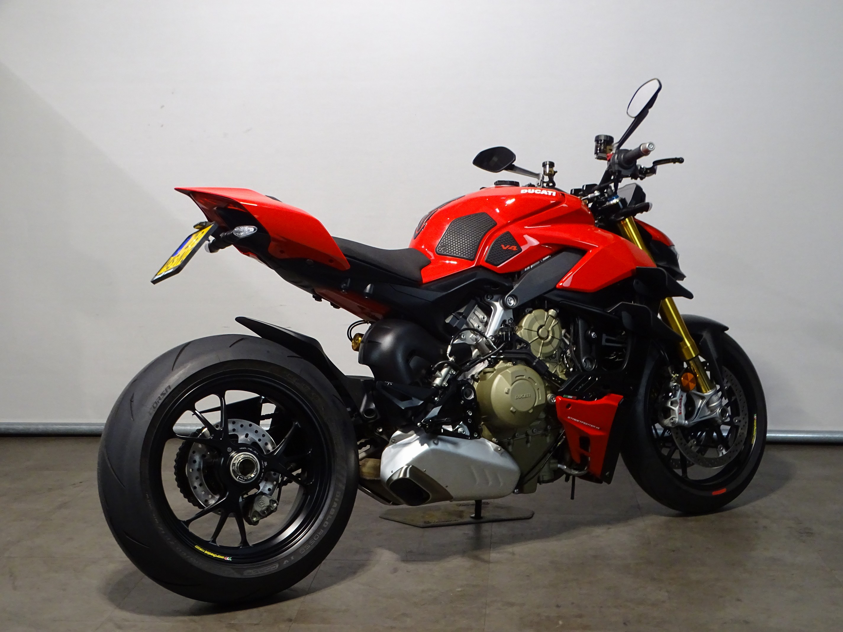 DUCATI STREETFIGHTER V4 S