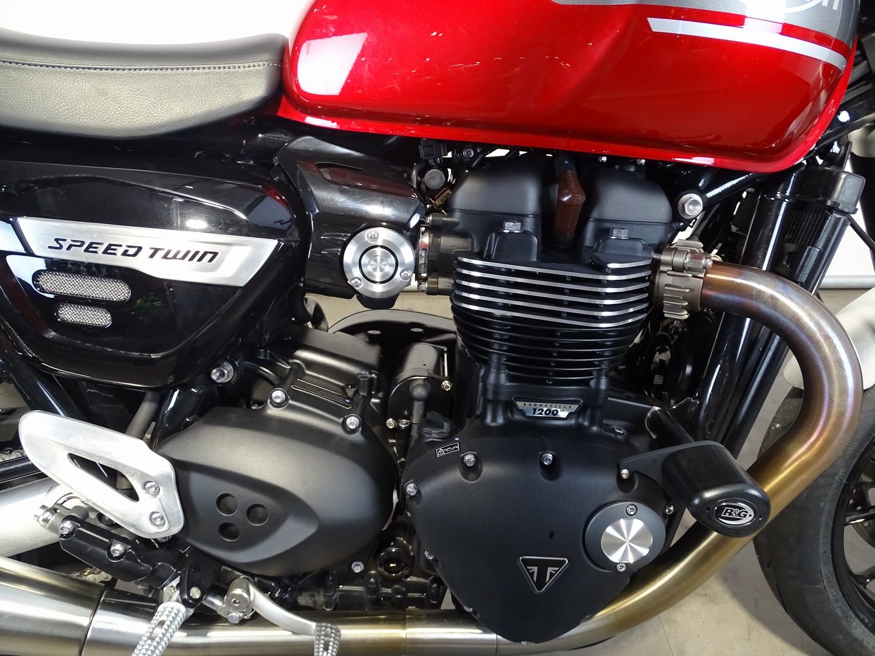 TRIUMPH SPEED TWIN 1200