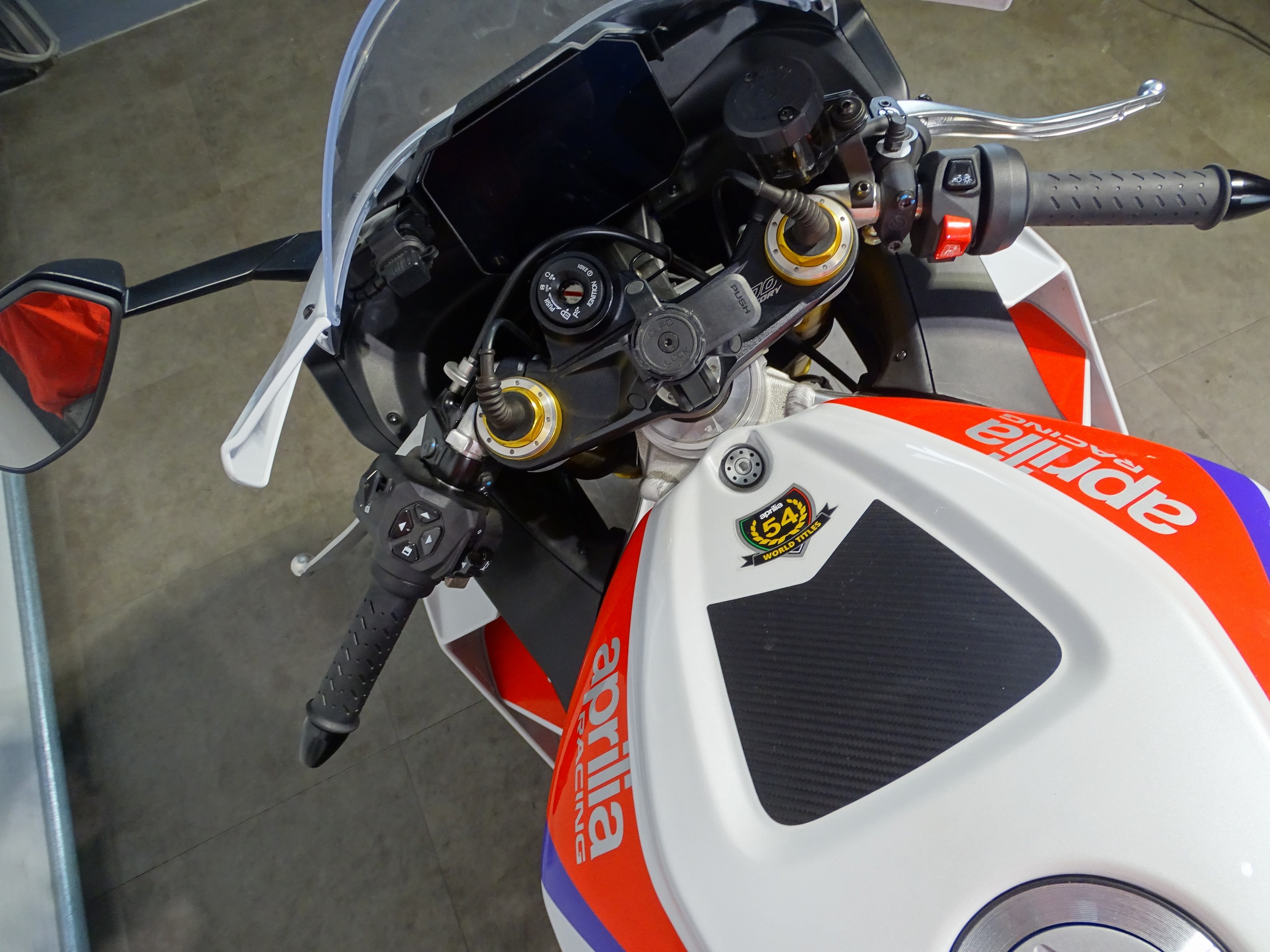 APRILIA RSV 4 1100 FACTORY