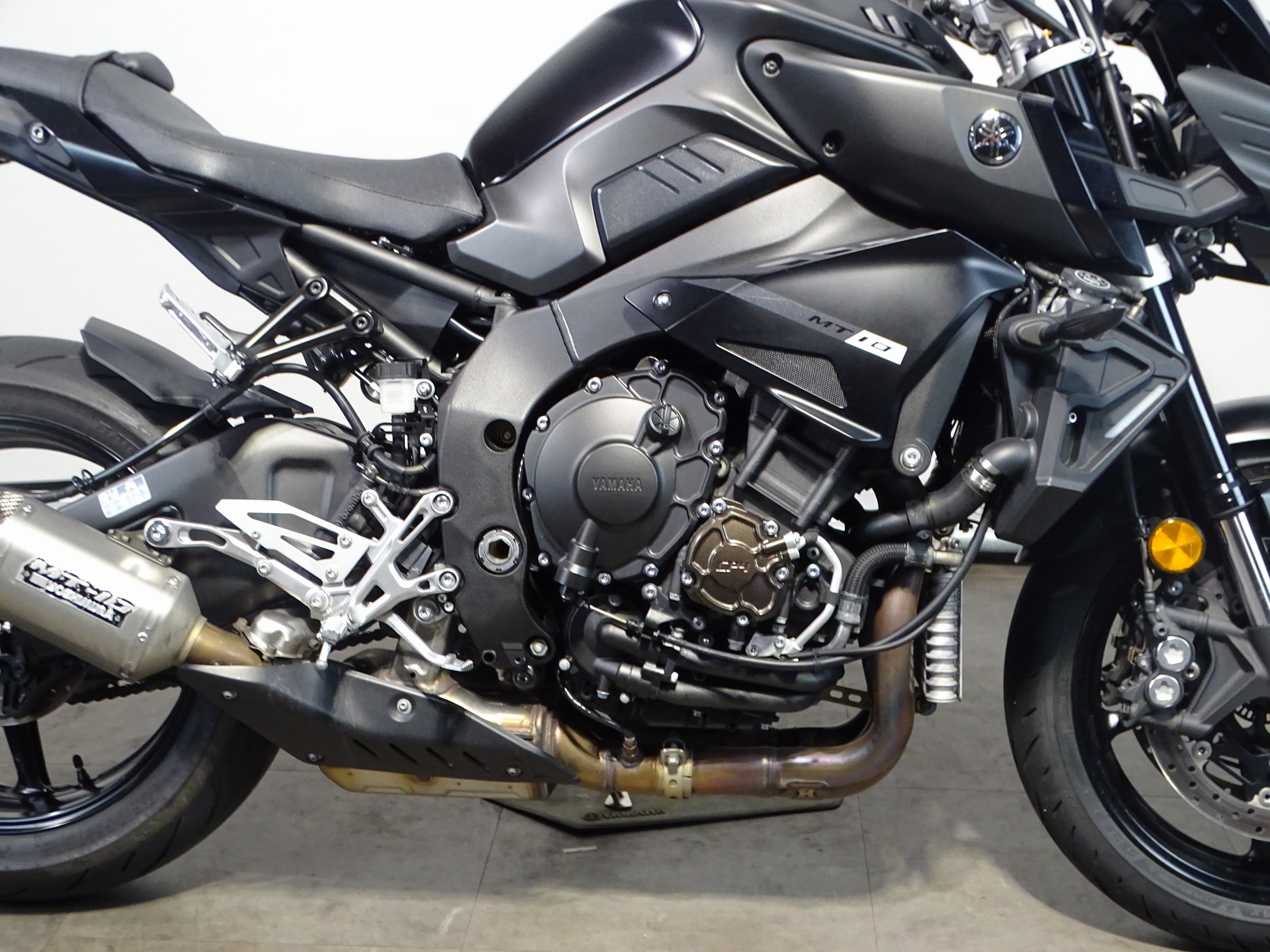 YAMAHA MT-10 ABS