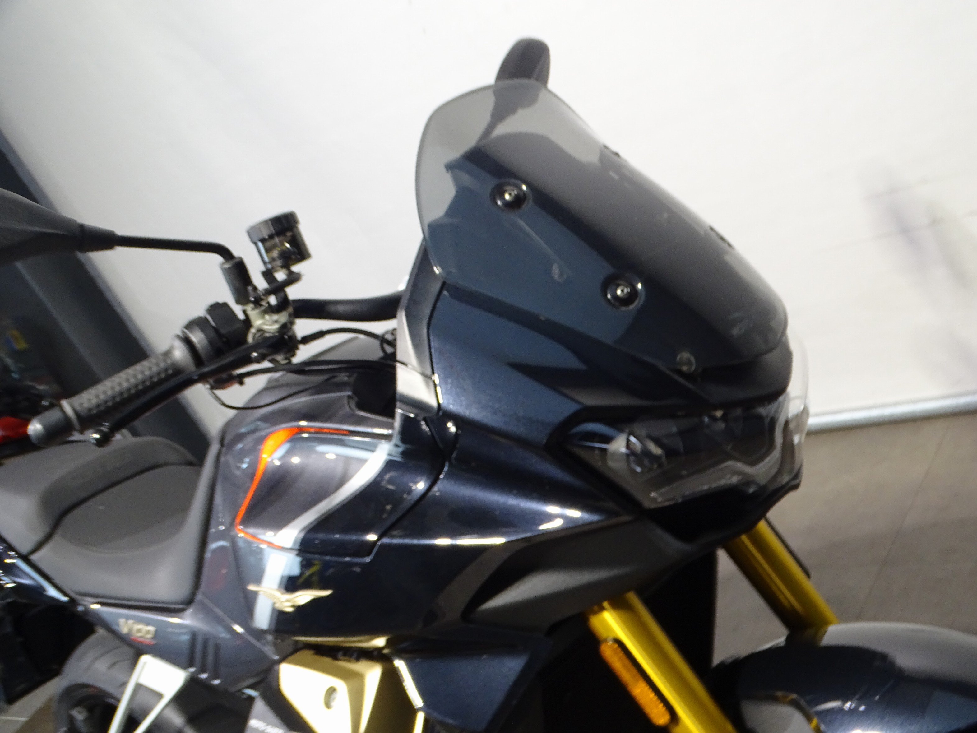 MOTO GUZZI V 100 MANDELLO S