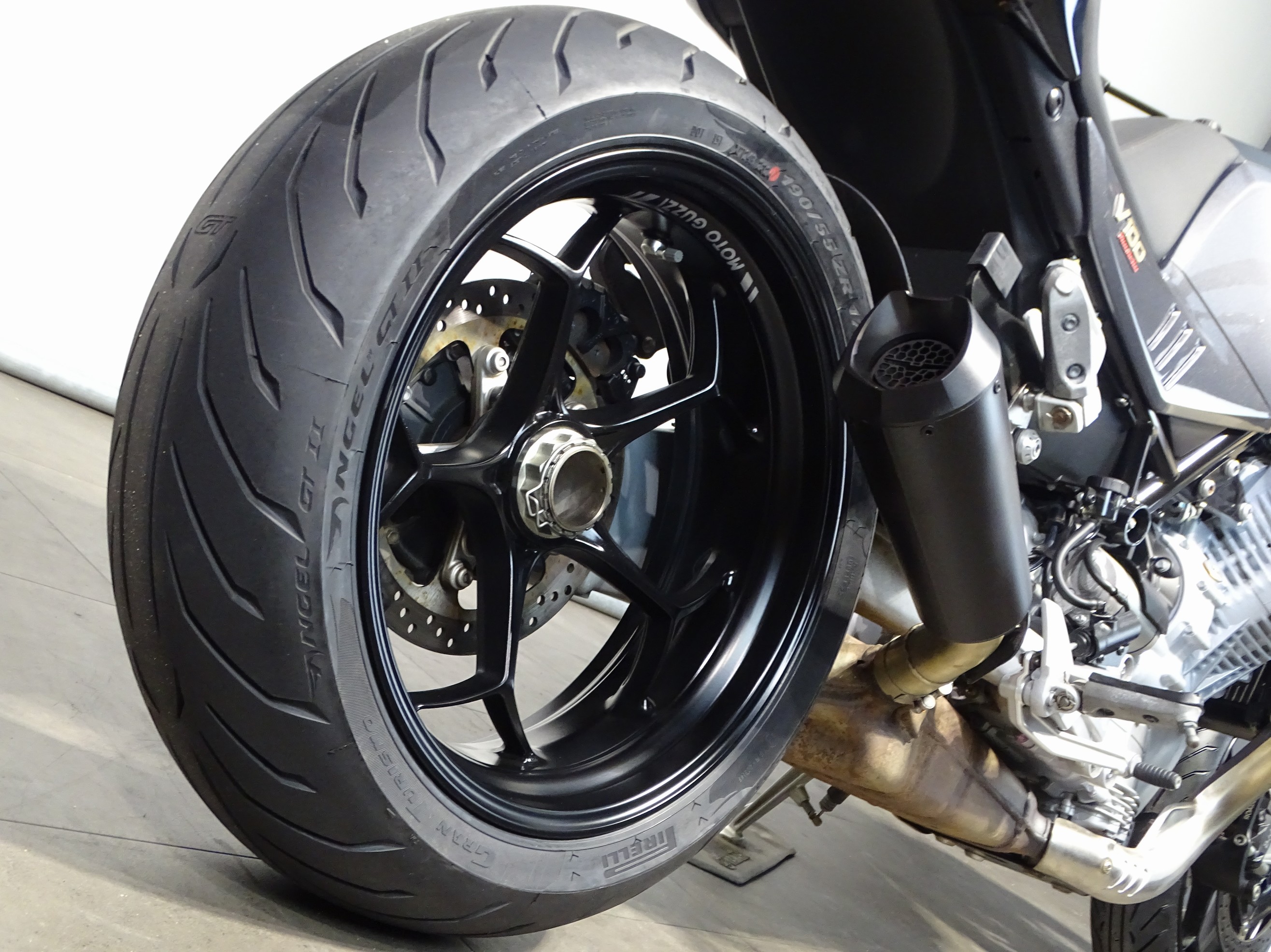 MOTO GUZZI V 100 MANDELLO S