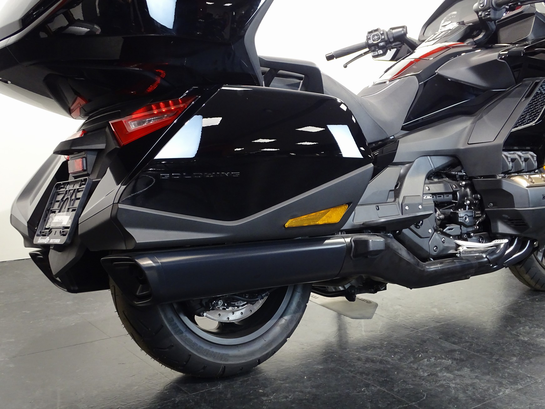 Te Koop: Honda Gl 1800 Touring - Bikenet