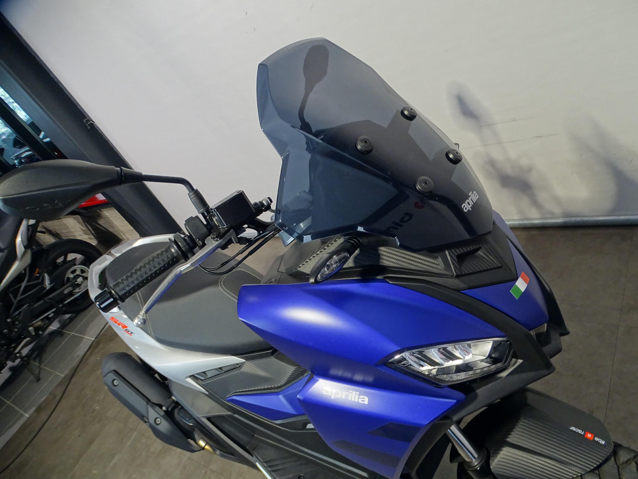 APRILIA - SR GT 200