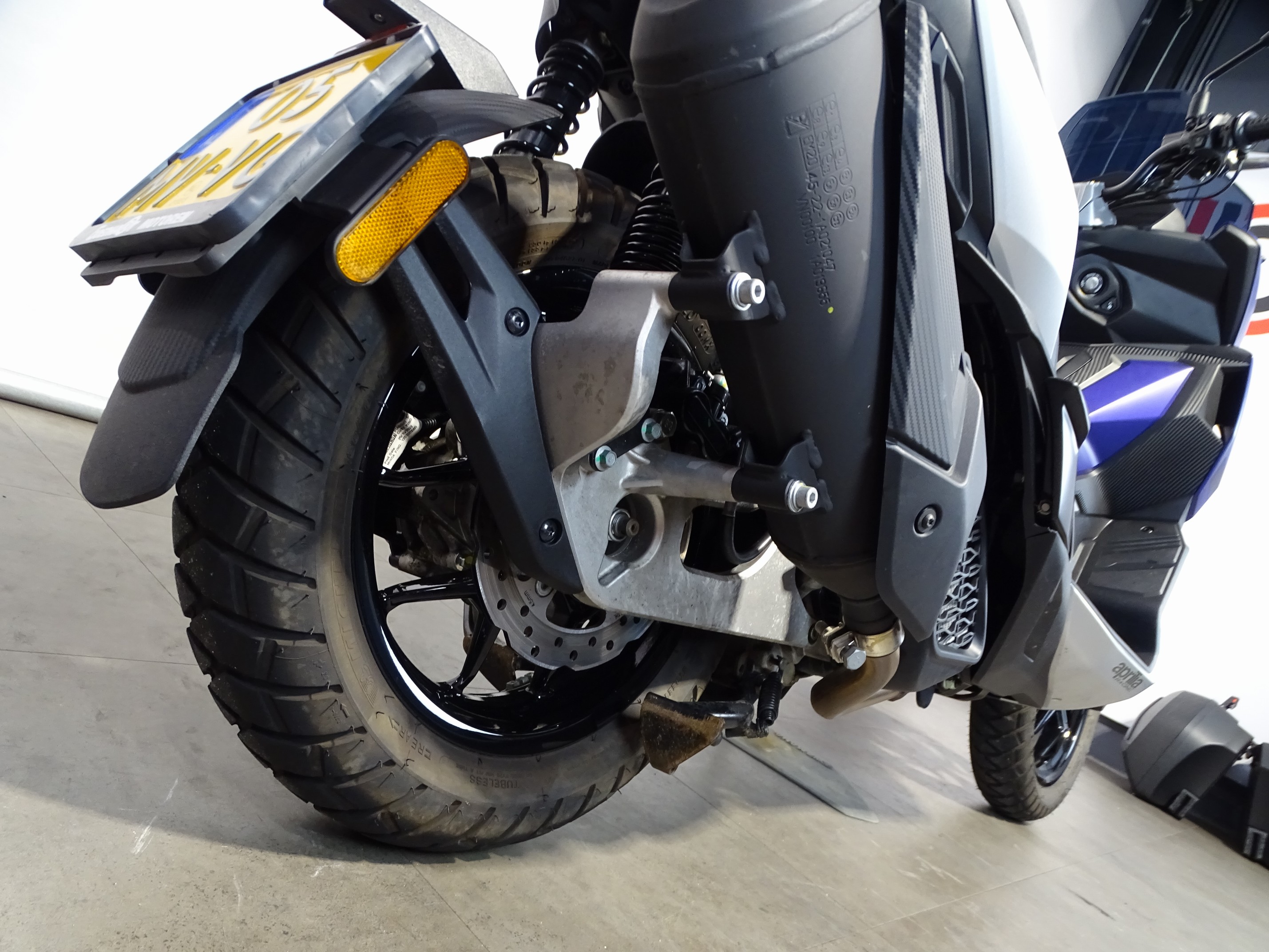 APRILIA - SR GT 200