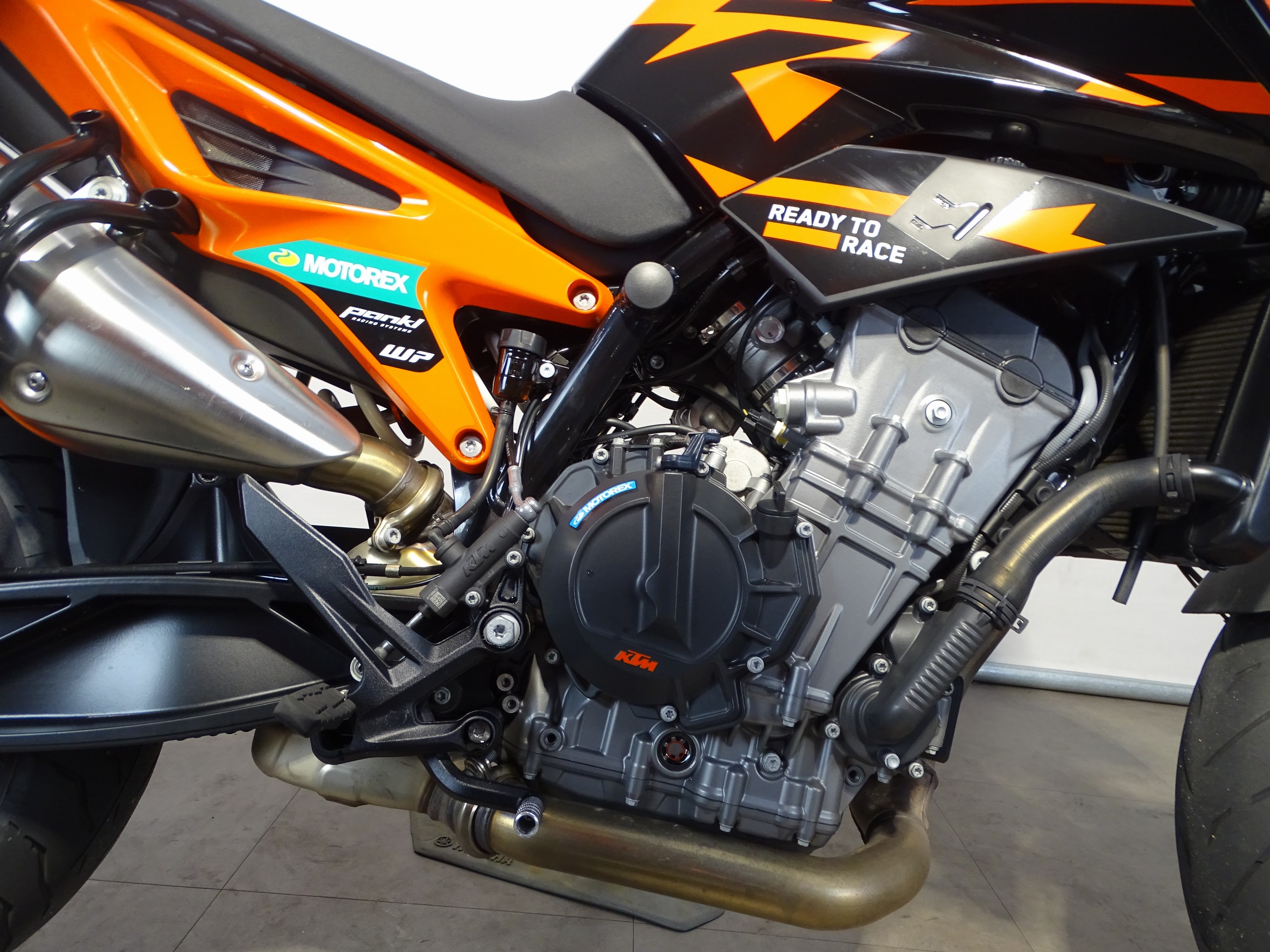 KTM 890 DUKE GP