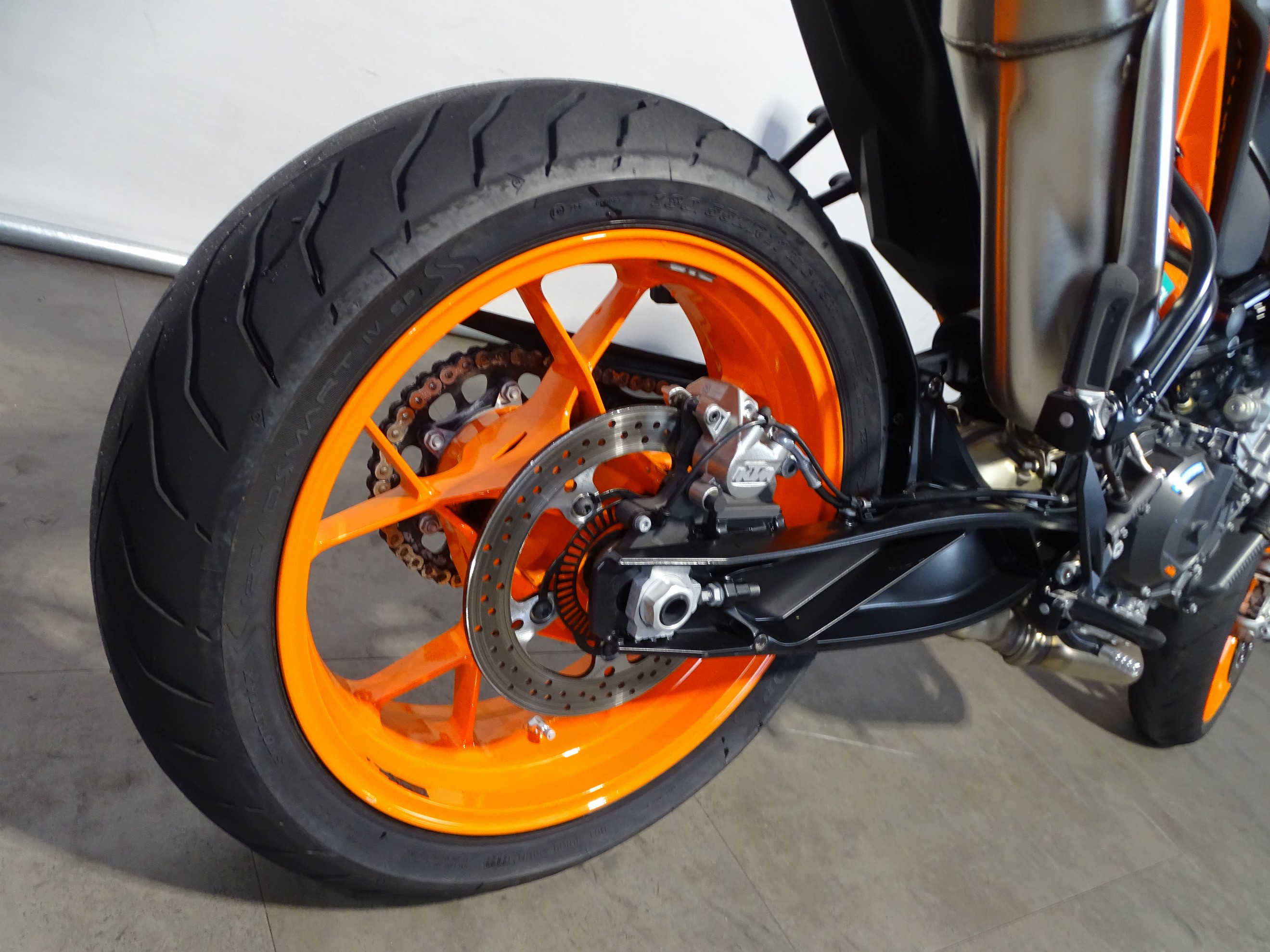 KTM 890 DUKE GP